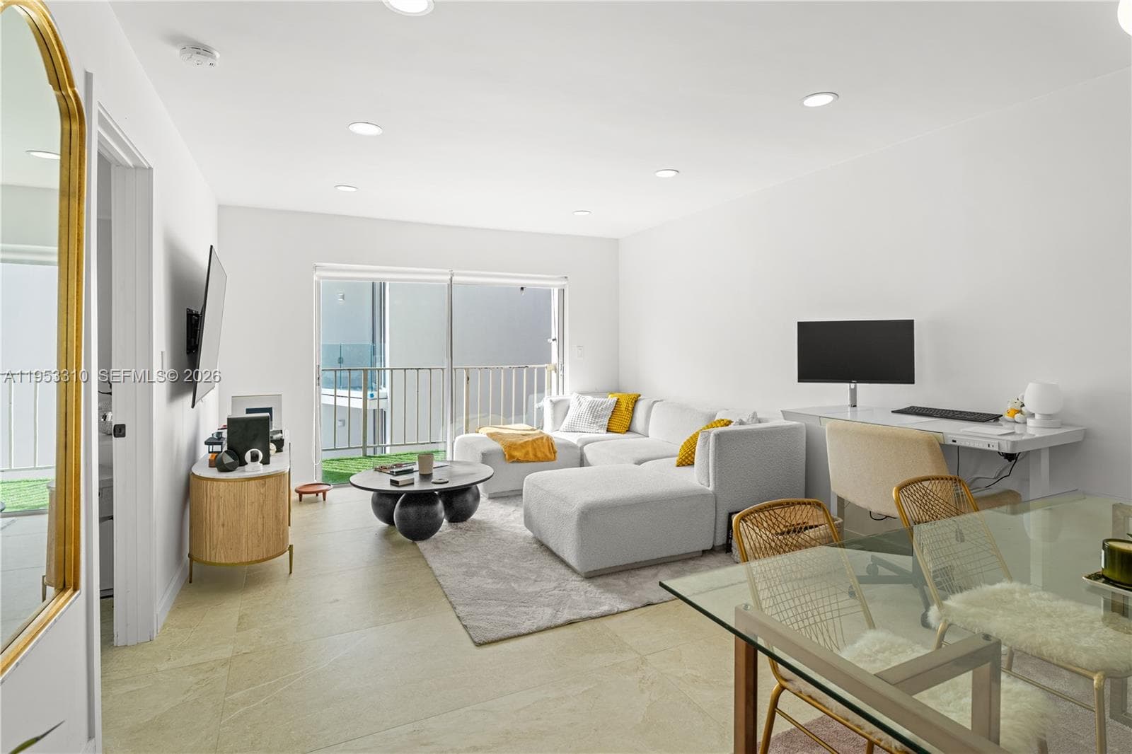 1245 WEST AVE CONDO · #404 in Miami Beach - Photo 2