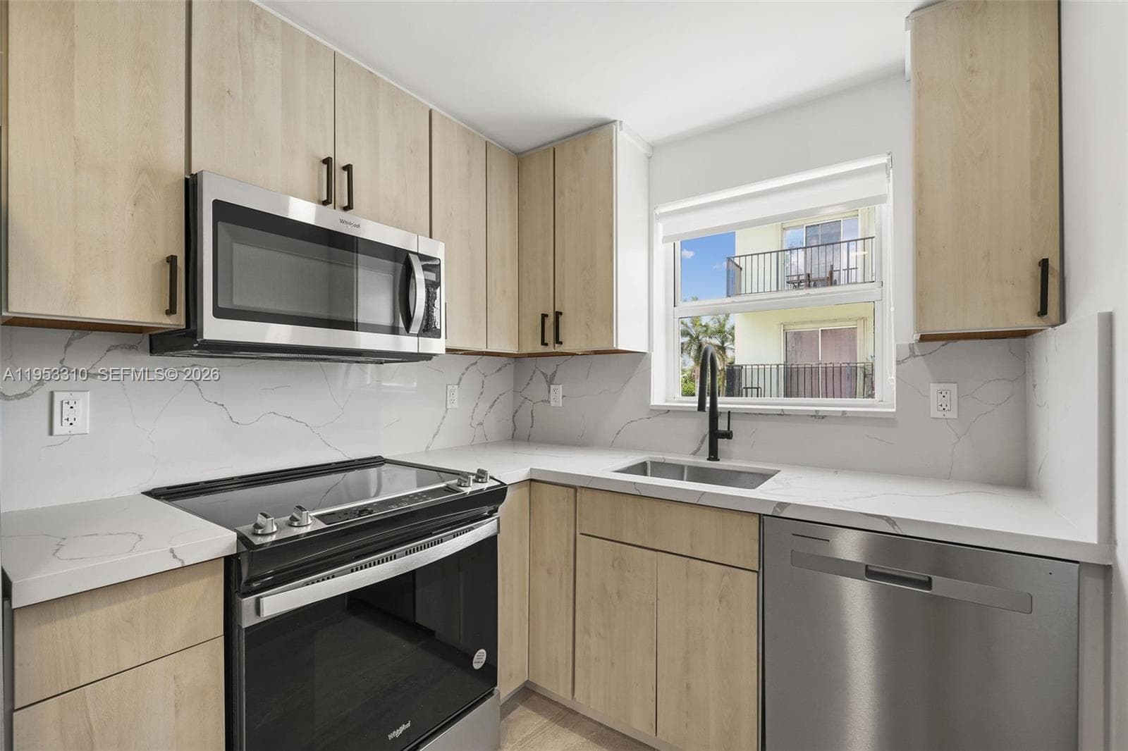 1245 WEST AVE CONDO · #404 in Miami Beach - Photo 6