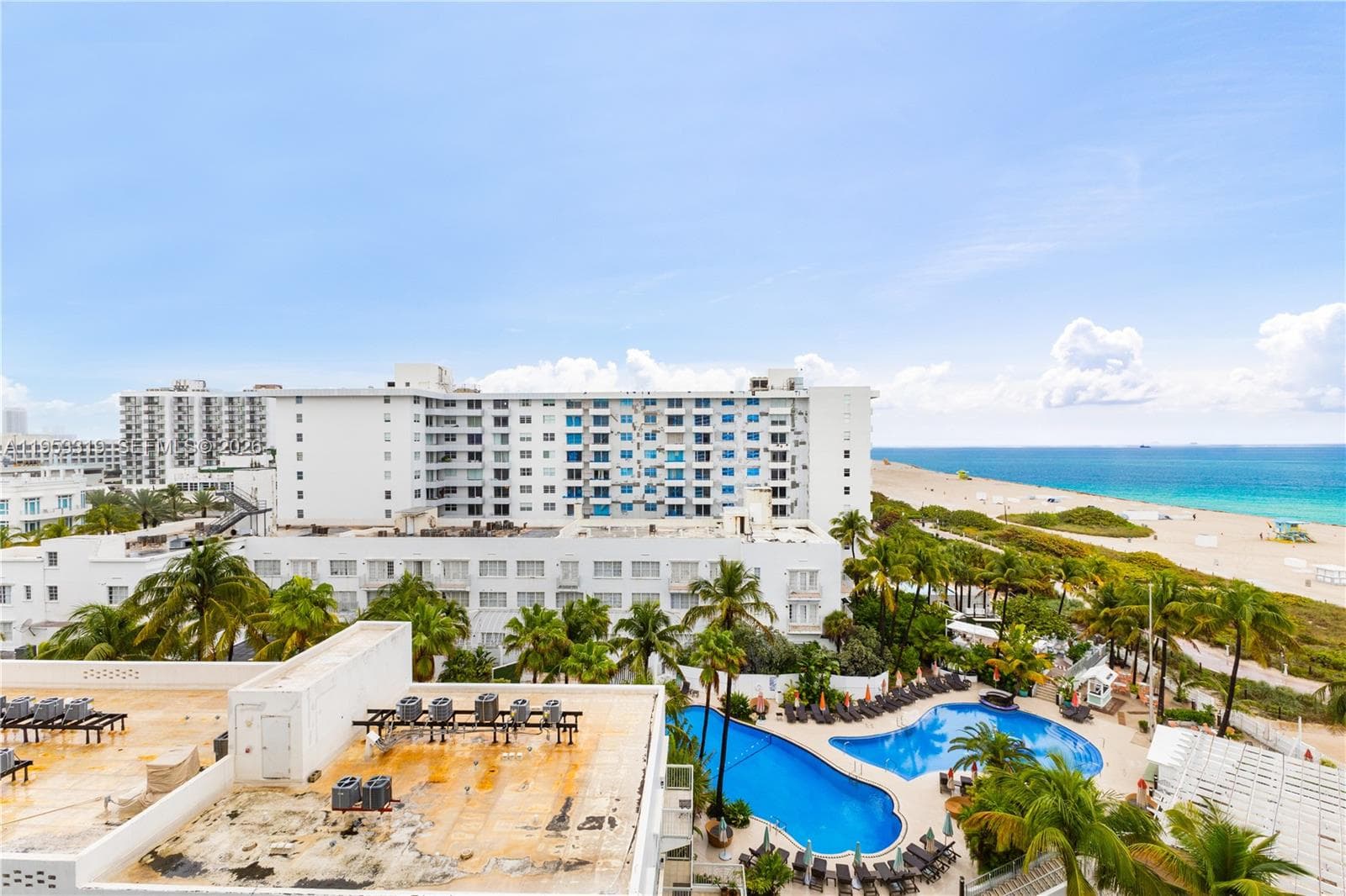 The Presidential Condo · #920 in Miami Beach - Photo 2
