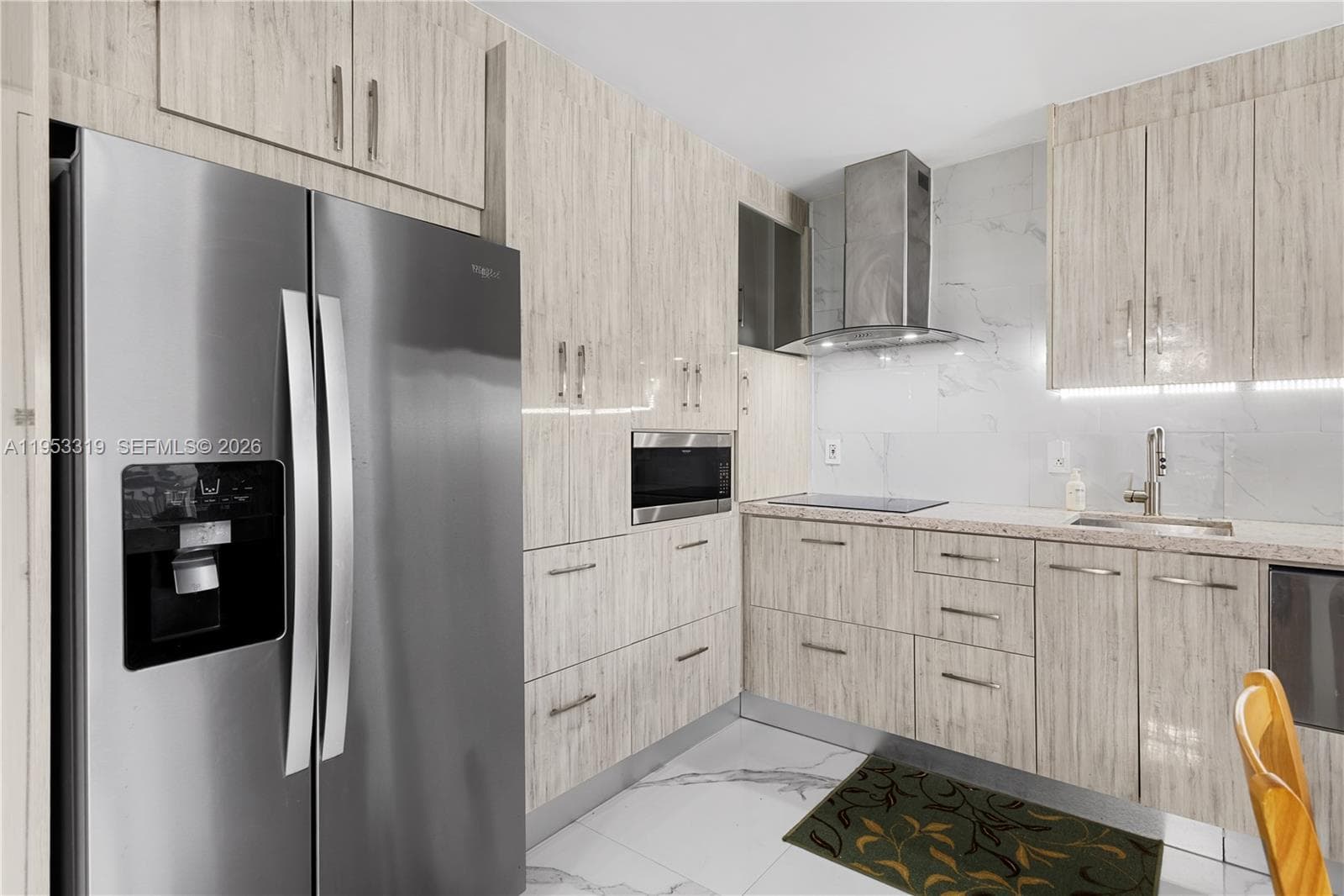The Presidential Condo · #920 in Miami Beach - Photo 4