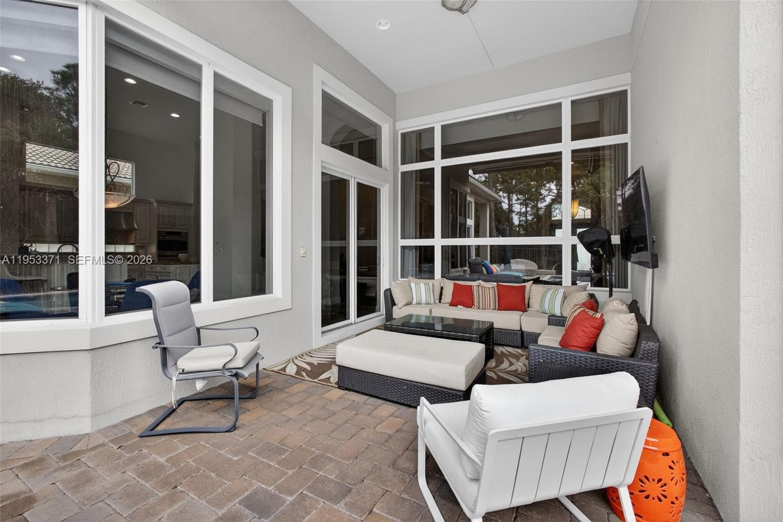 307 Charroux Dr photo 56