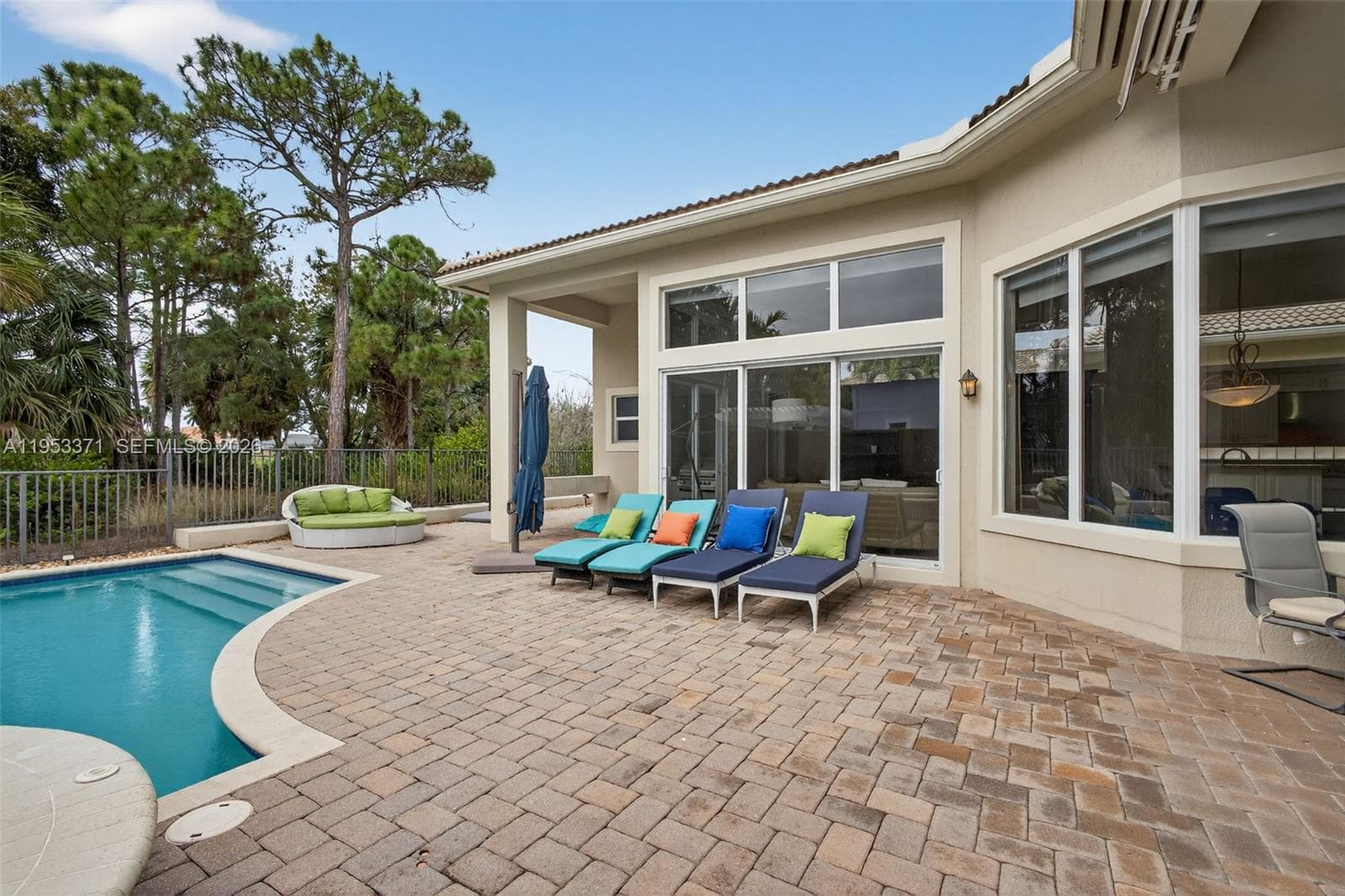 307 Charroux Dr photo 61