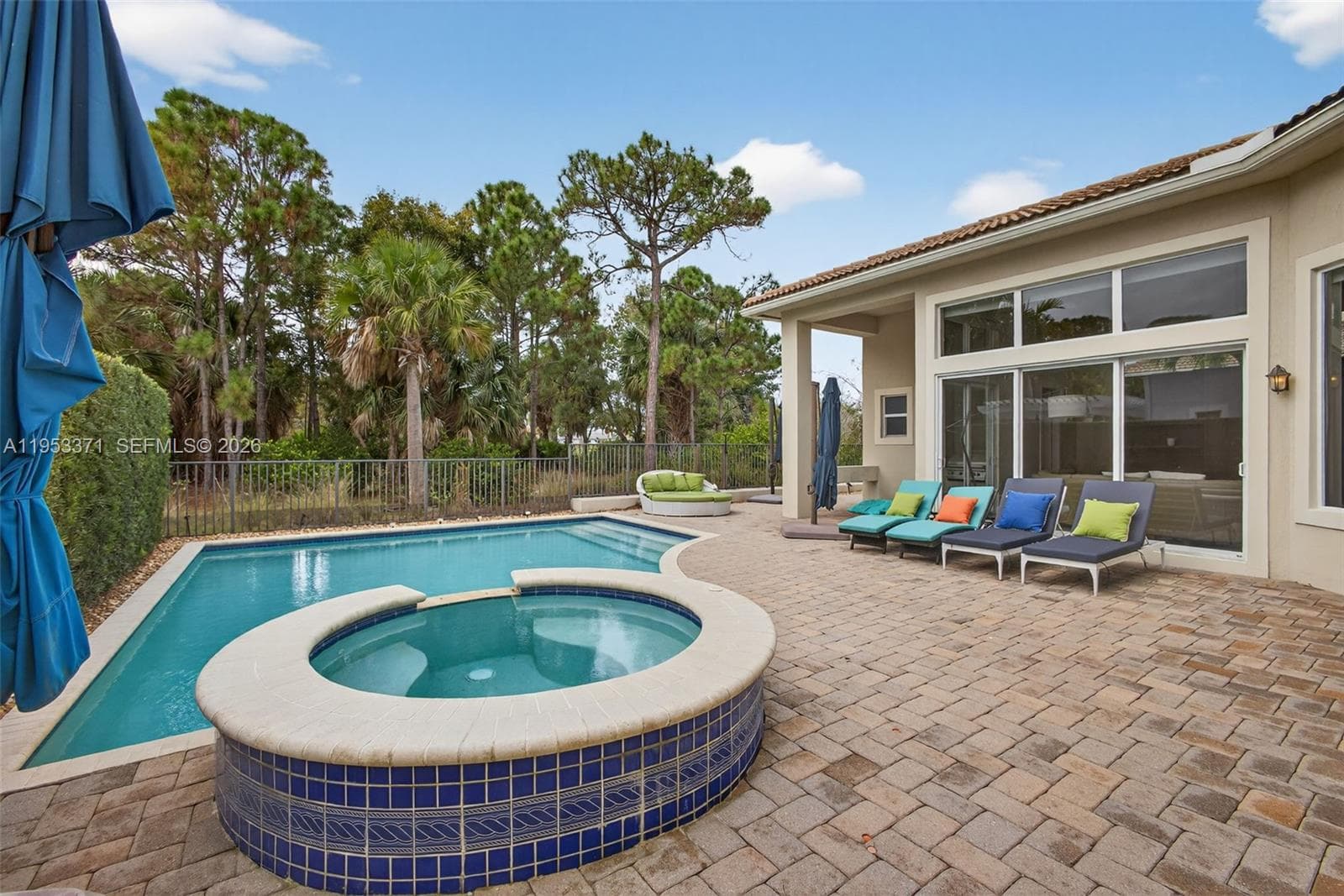 307 Charroux Dr photo 60