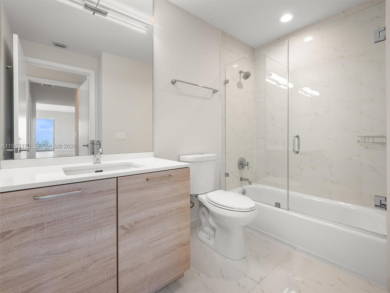 THE HARBOUR SOUTH CONDO · #PH8 in North Miami Beach - Photo 23