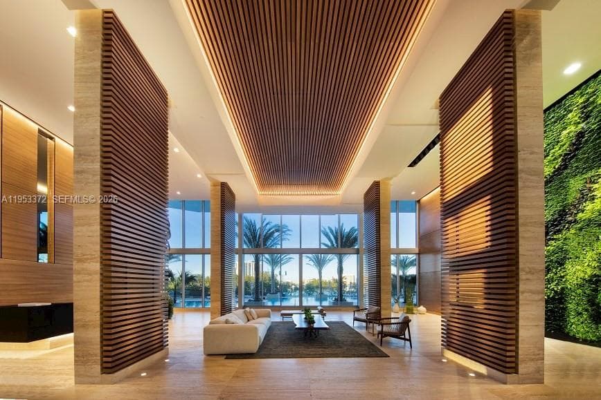 THE HARBOUR SOUTH CONDO · #PH8 in North Miami Beach - Photo 2