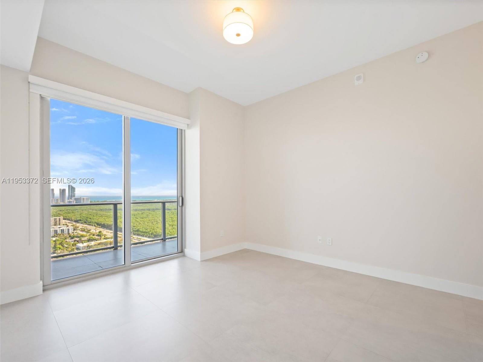 THE HARBOUR SOUTH CONDO · #PH8 in North Miami Beach - Photo 17