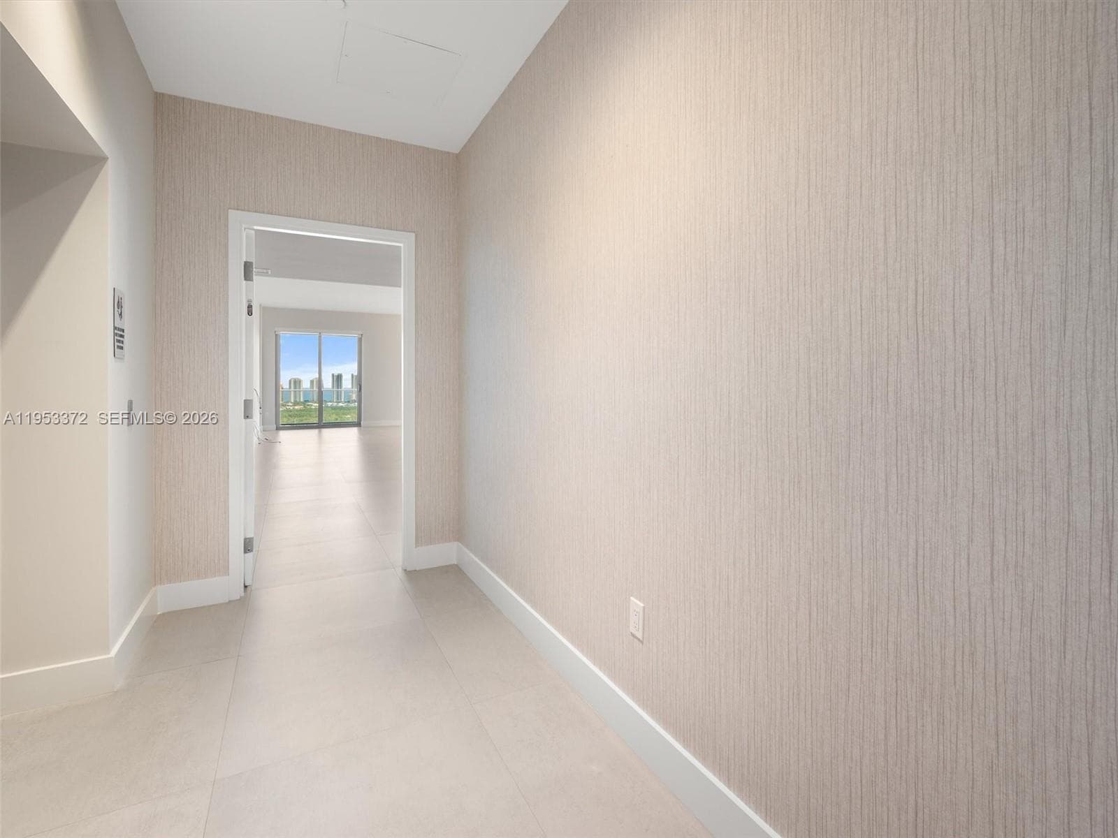THE HARBOUR SOUTH CONDO · #PH8 in North Miami Beach - Photo 4