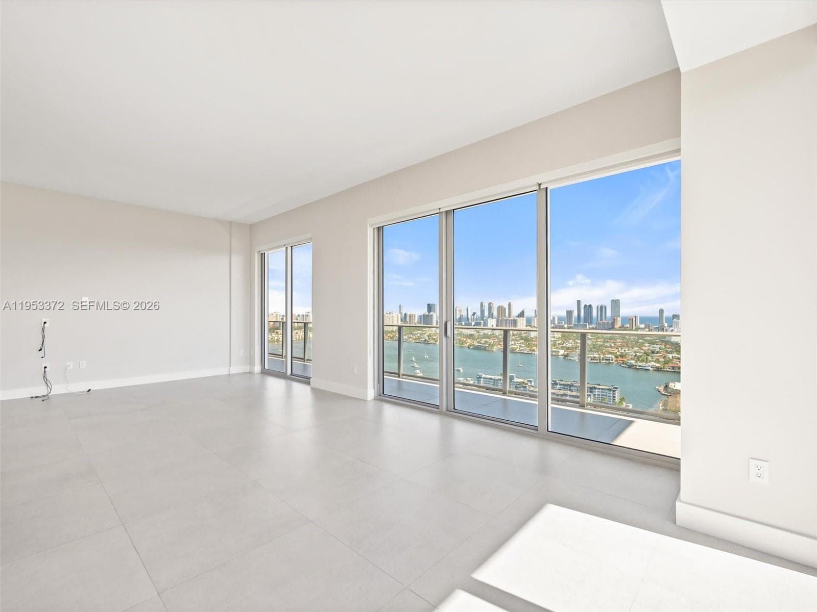 THE HARBOUR SOUTH CONDO · #PH8 in North Miami Beach - Photo 8