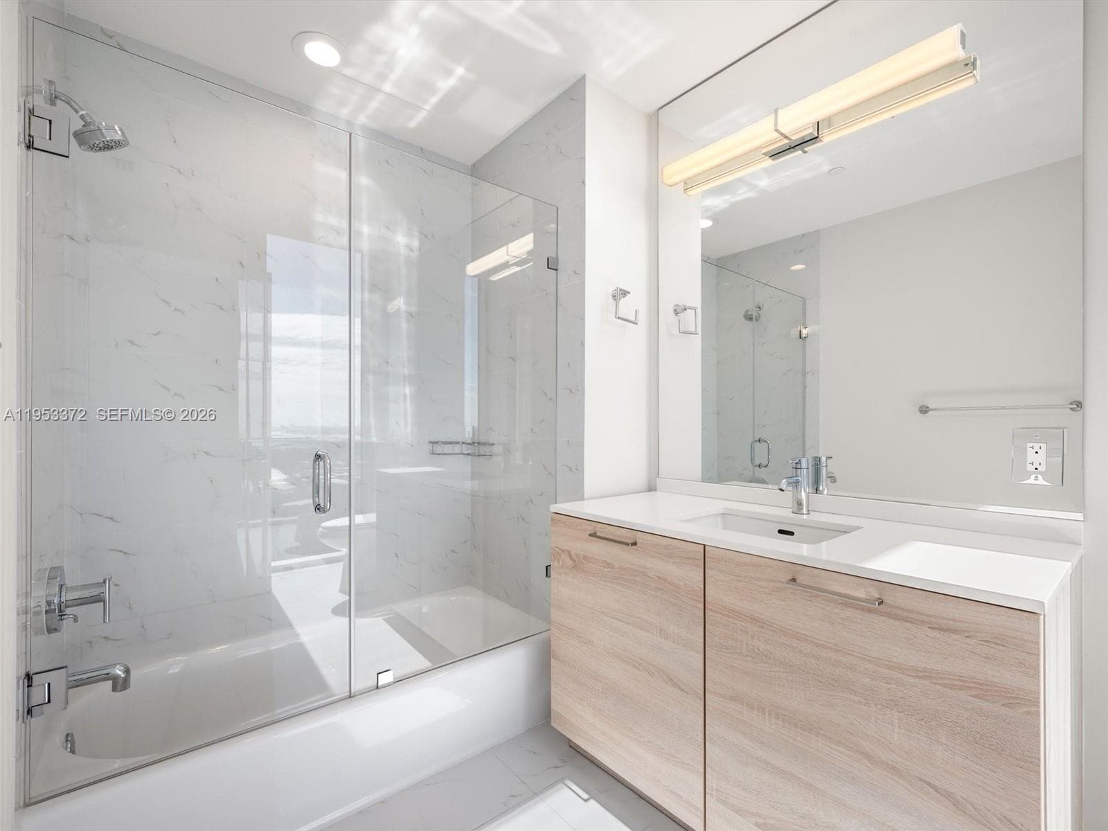 THE HARBOUR SOUTH CONDO · #PH8 in North Miami Beach - Photo 21