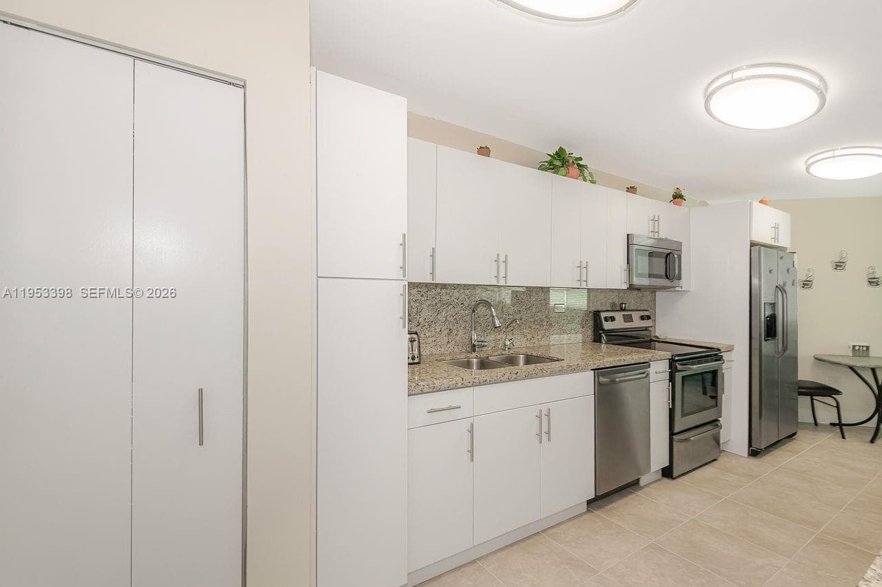 BURLEIGH HOUSE CONDO · #722 in Miami Beach - Photo 10