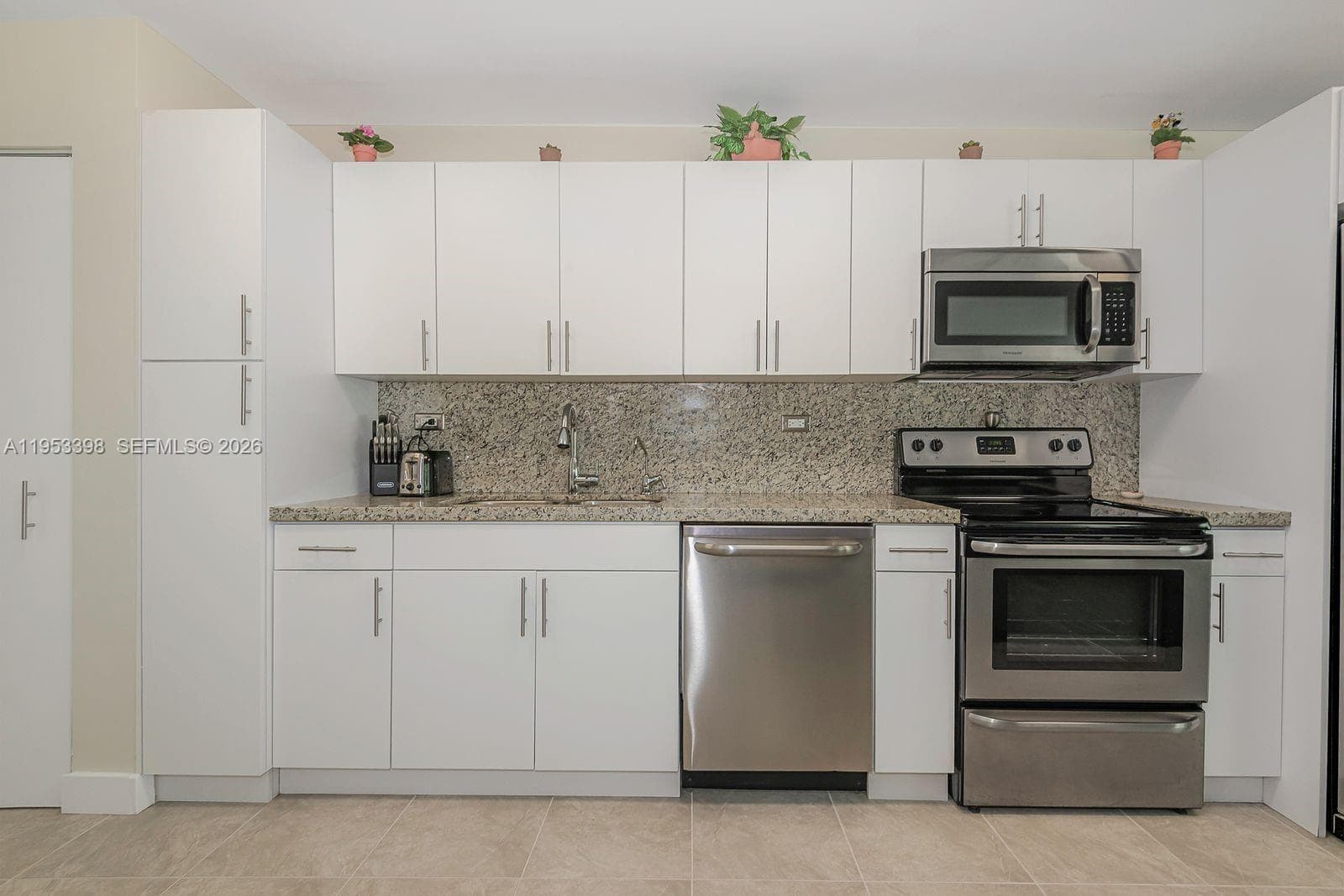 BURLEIGH HOUSE CONDO · #722 in Miami Beach - Photo 8