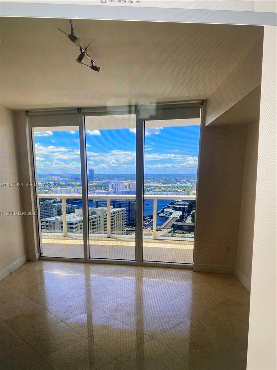 BEACH CLUB THREE CONDO · #2909 in Hallandale Beach - Photo 4