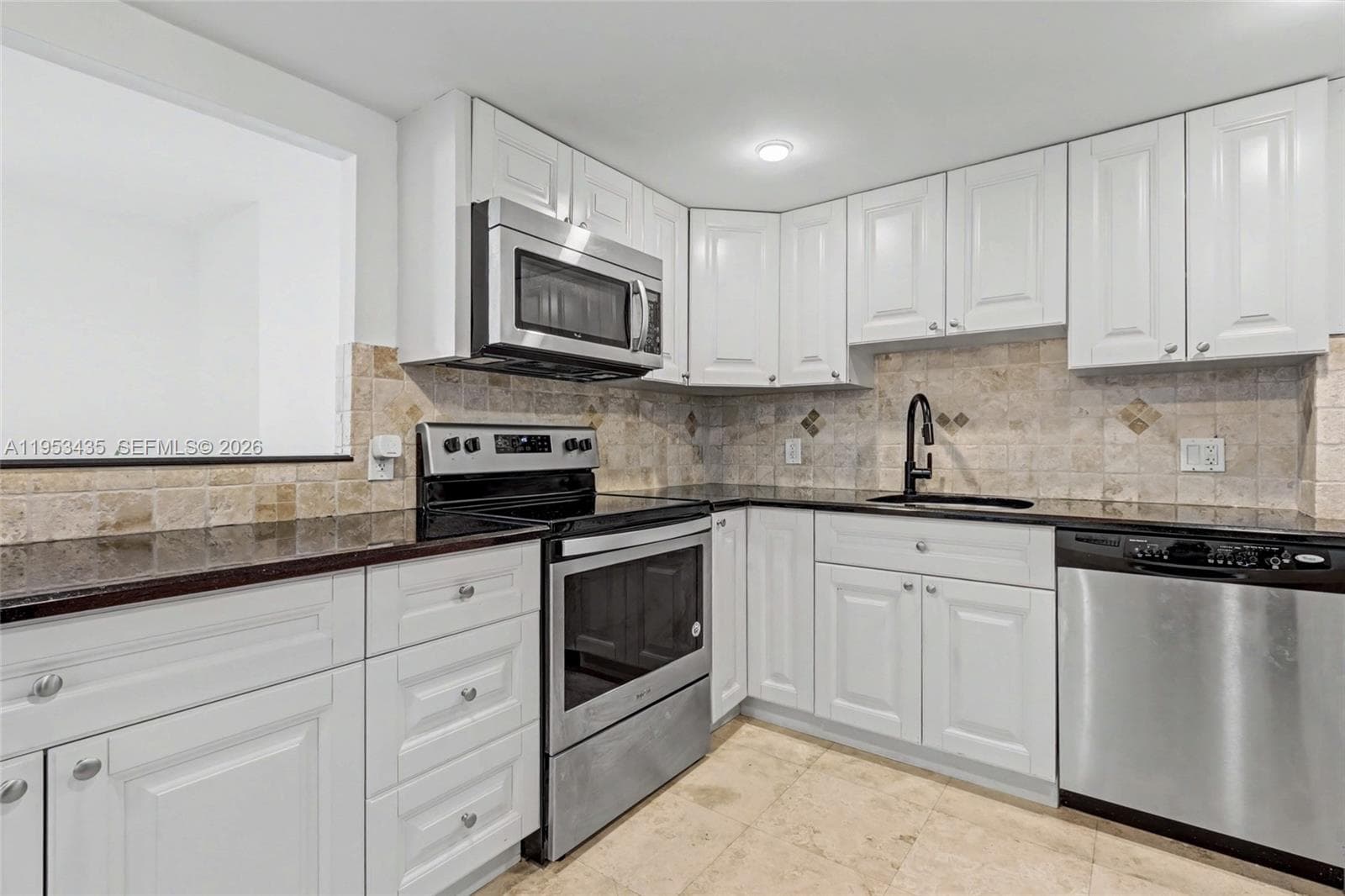 ADMIRALS PORT CONDO WEST · #1512E in Aventura - Photo 9