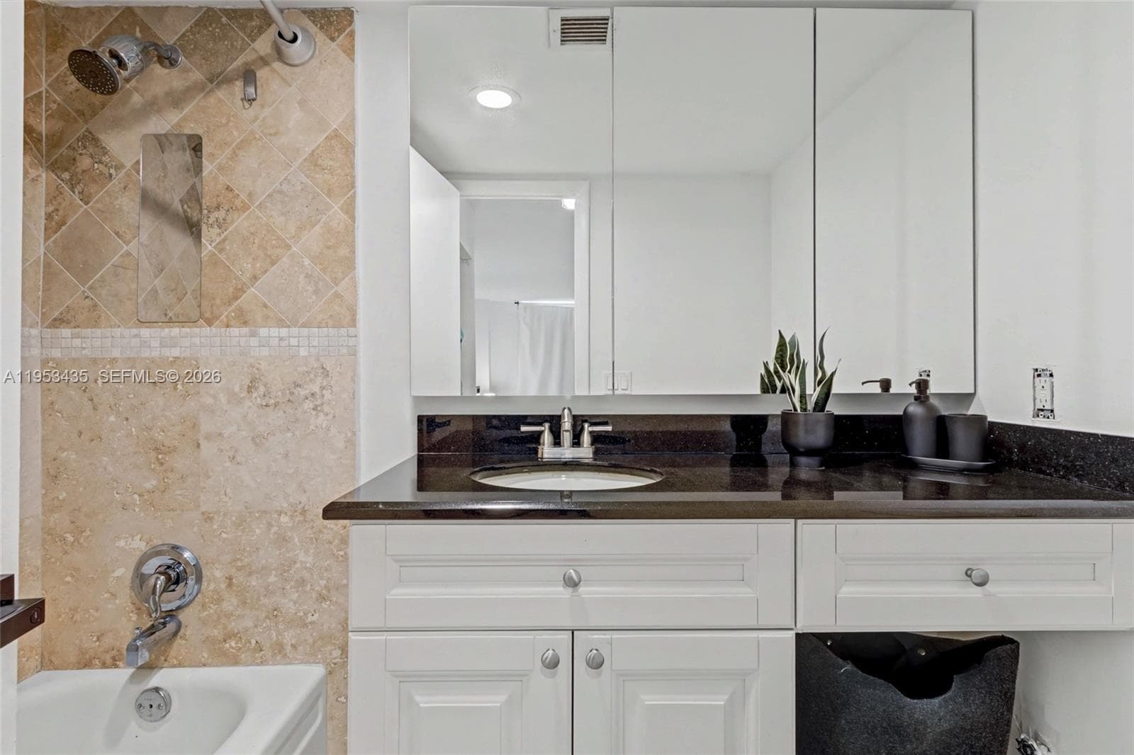 ADMIRALS PORT CONDO WEST · #1512E in Aventura - Photo 14