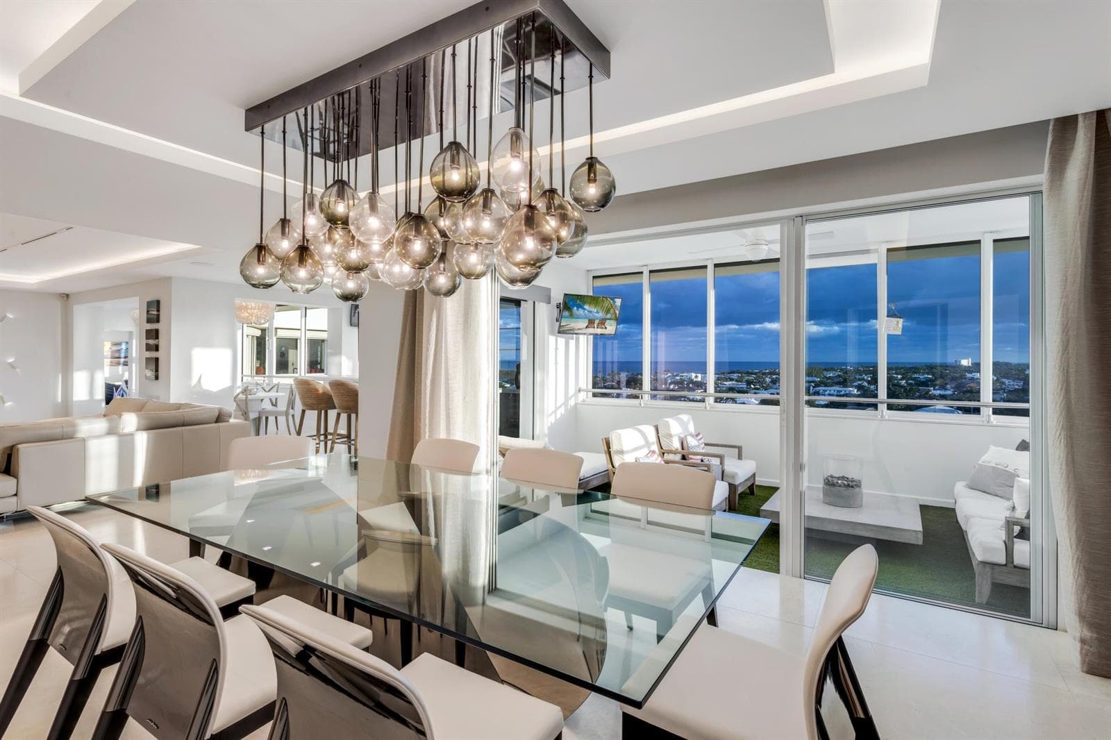 mls_DINING_TO_SUNROOM_EB
