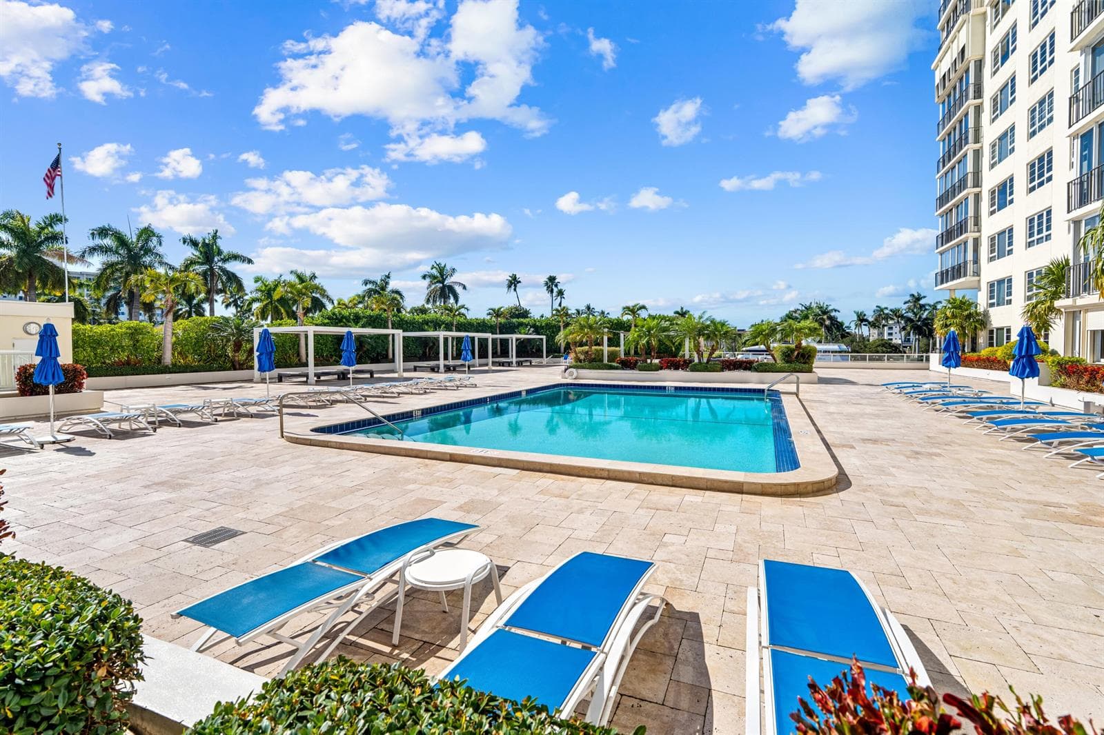 mls_COMMUNITY_POOL_DT