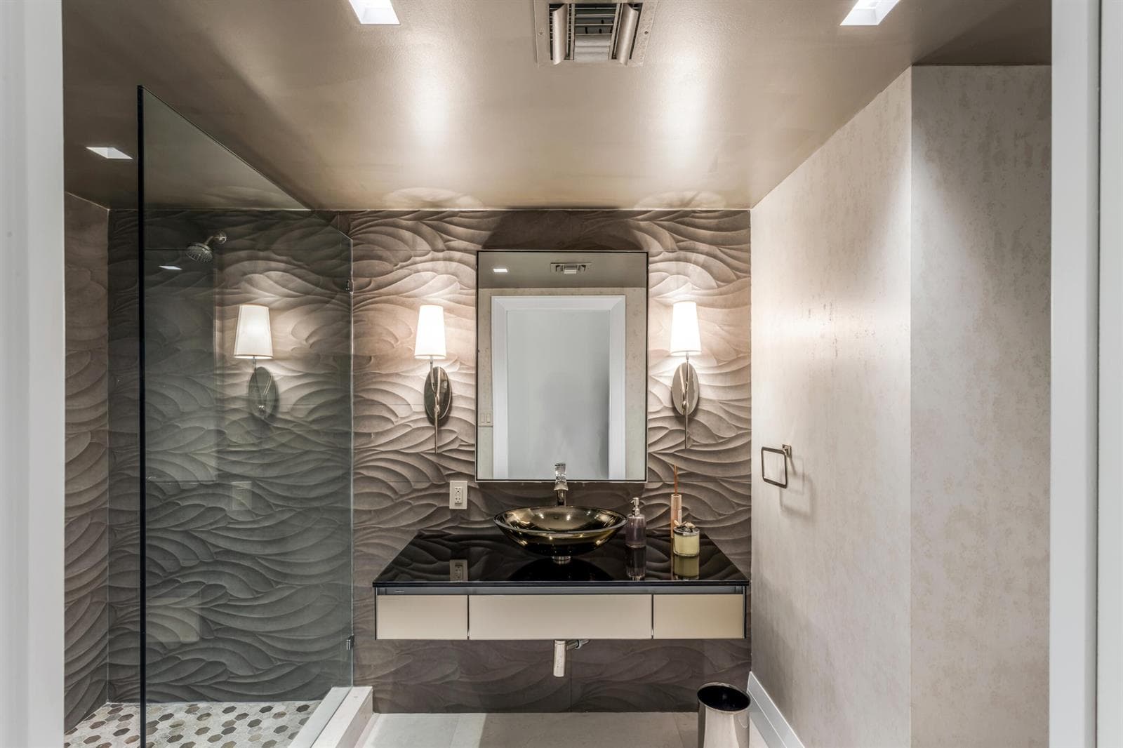 mls_BATHROOM_2_EB
