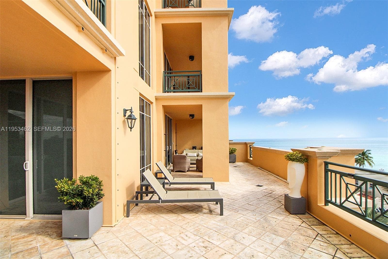 VILLAS OF POSITANO CONDO · #4C in Hollywood - Photo 46