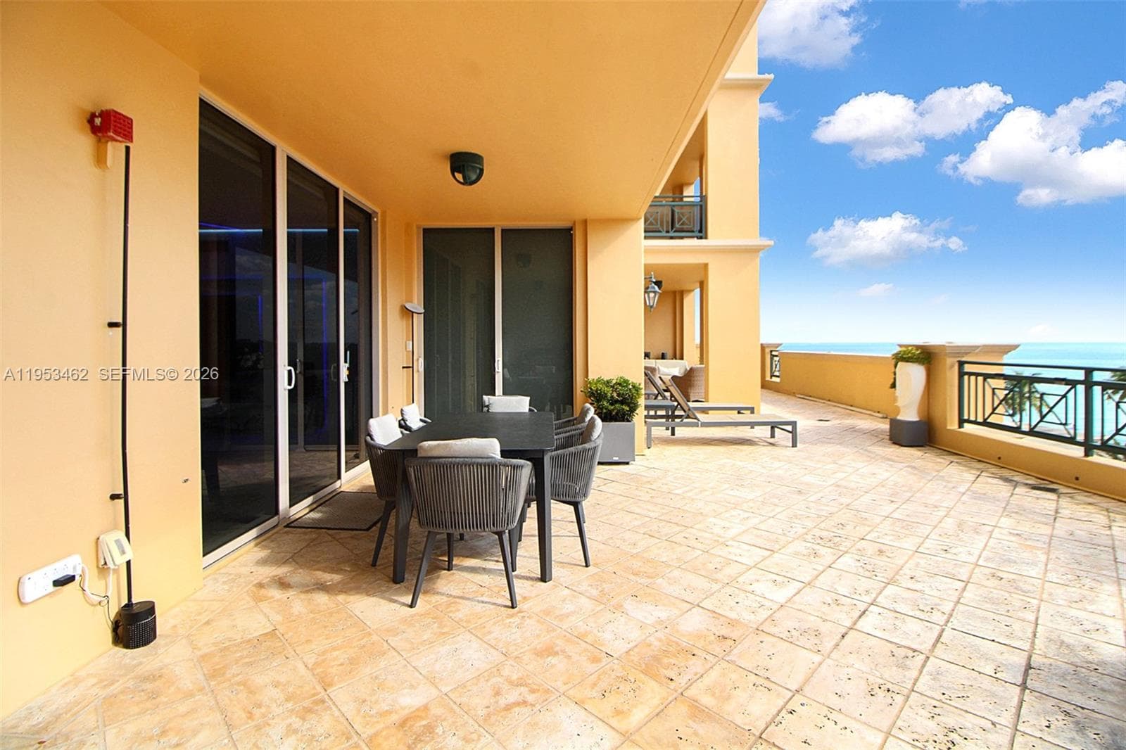 VILLAS OF POSITANO CONDO · #4C in Hollywood - Photo 47