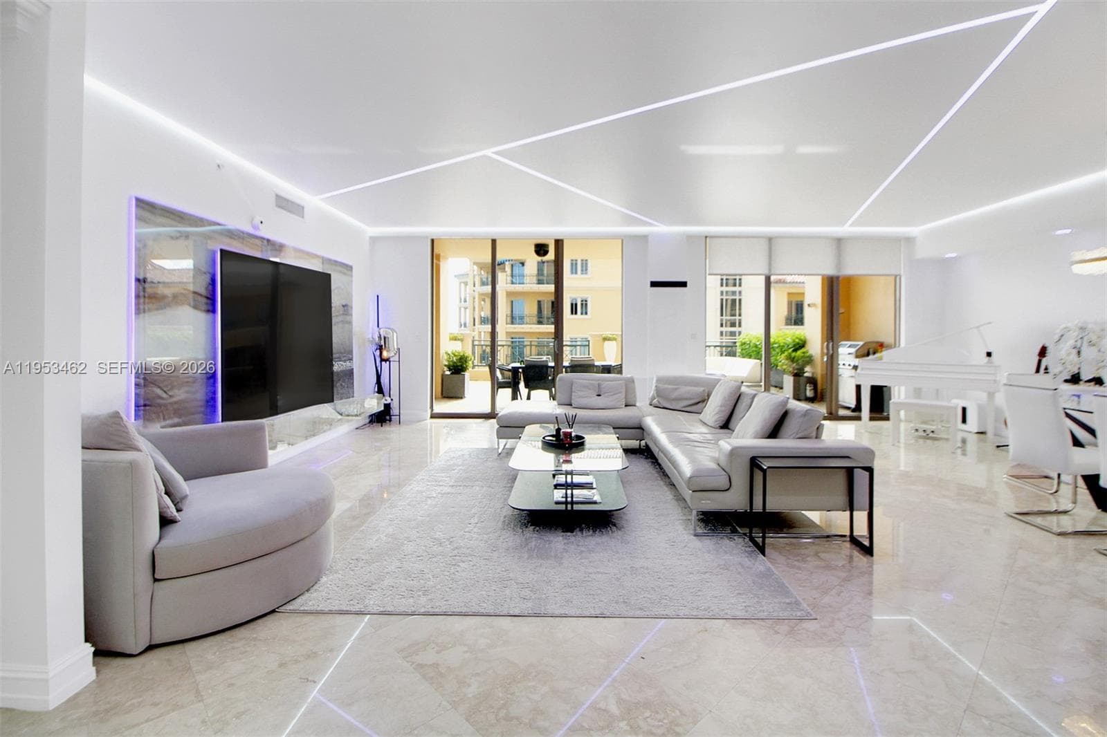VILLAS OF POSITANO CONDO · #4C in Hollywood - Photo 12