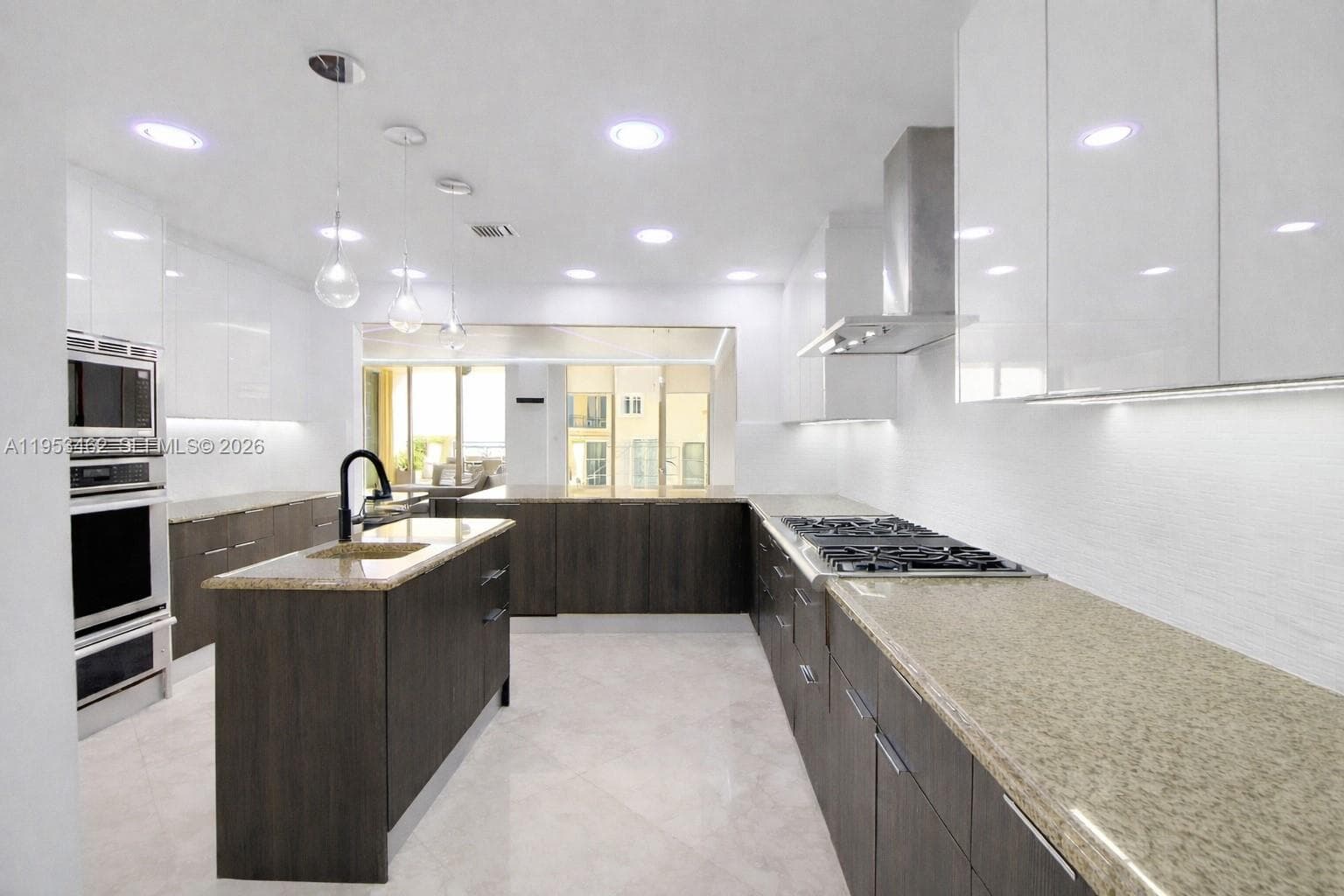 VILLAS OF POSITANO CONDO · #4C in Hollywood - Photo 19