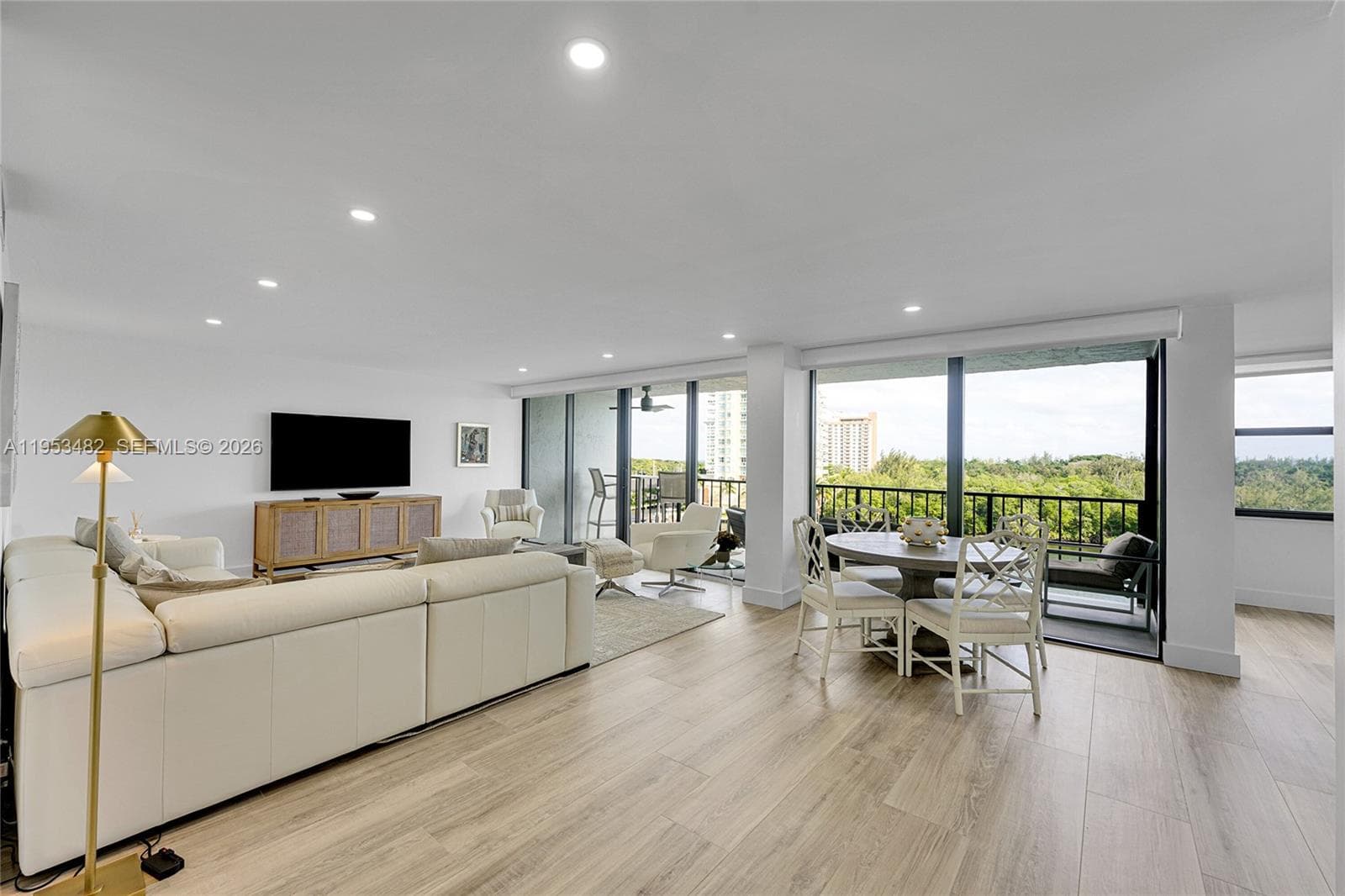 Corinthian · #7G in Fort Lauderdale - Photo 3