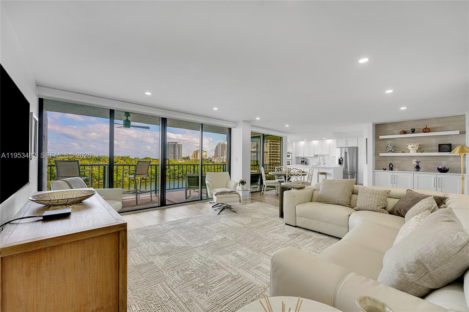 Corinthian · #7G in Fort Lauderdale - Photo 14