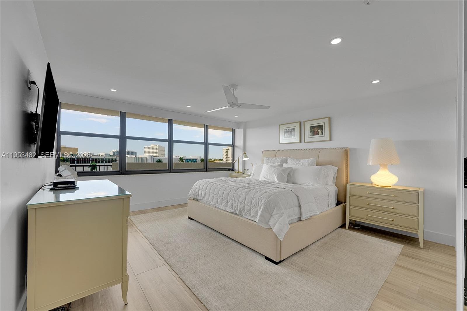Corinthian · #7G in Fort Lauderdale - Photo 15
