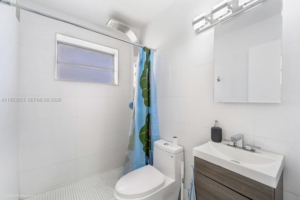711 CONDO · #8 in Miami Beach - Photo 14