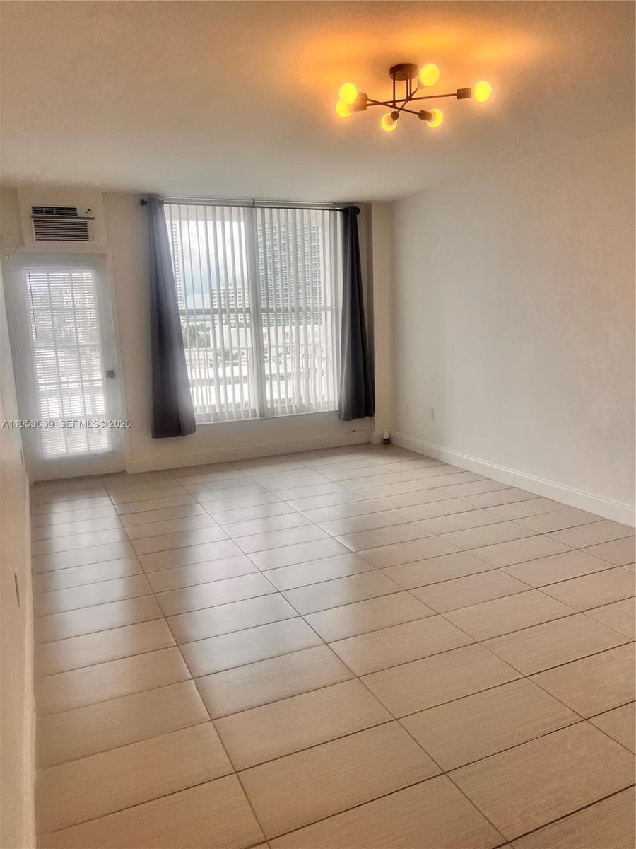 LINCOLN TOWERS CONDO · #B902 in Miami Beach - Photo 2