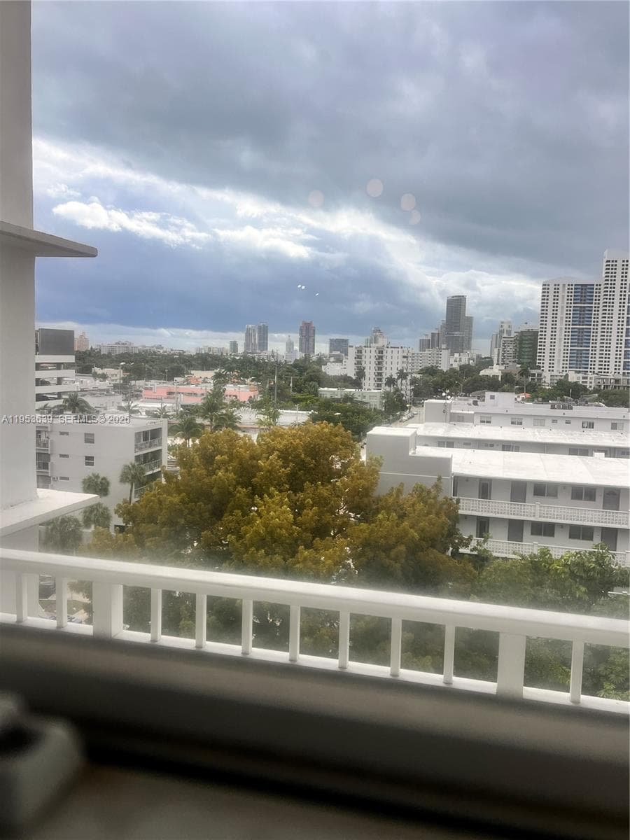 LINCOLN TOWERS CONDO · #B902 in Miami Beach - Photo 16