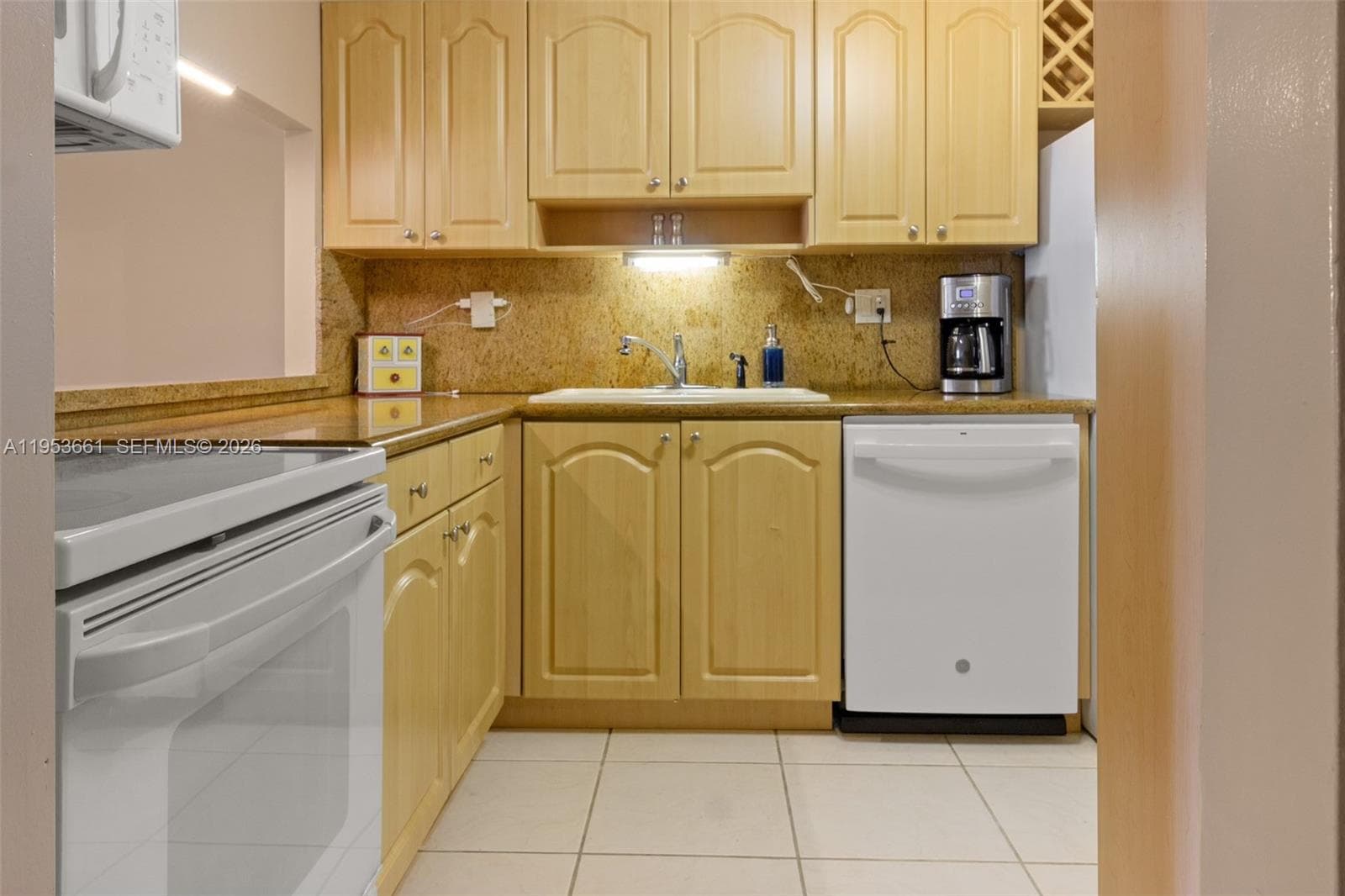 PLAZA TOWERS SOUTH · #410 in Hallandale Beach - Photo 3