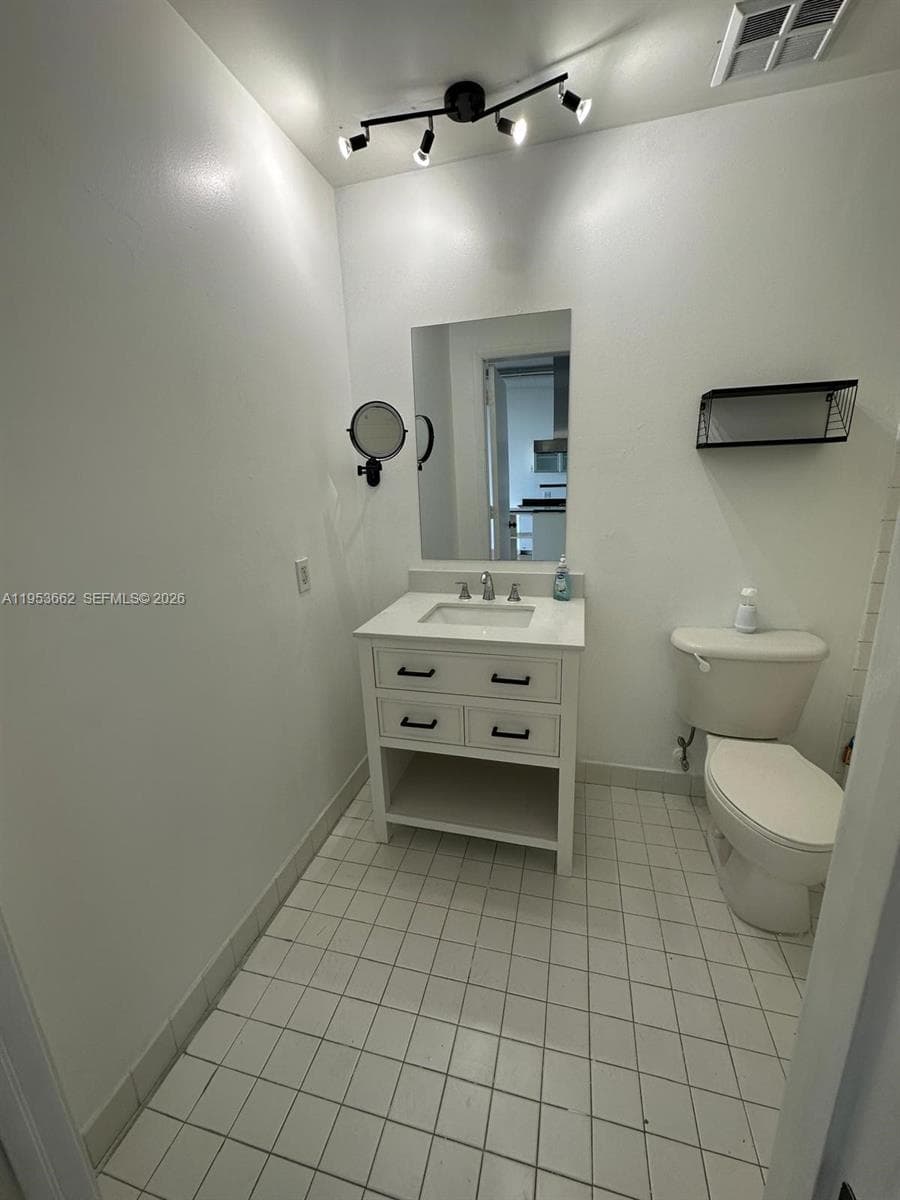 NEO LOFT · #802 in Miami - Photo 4