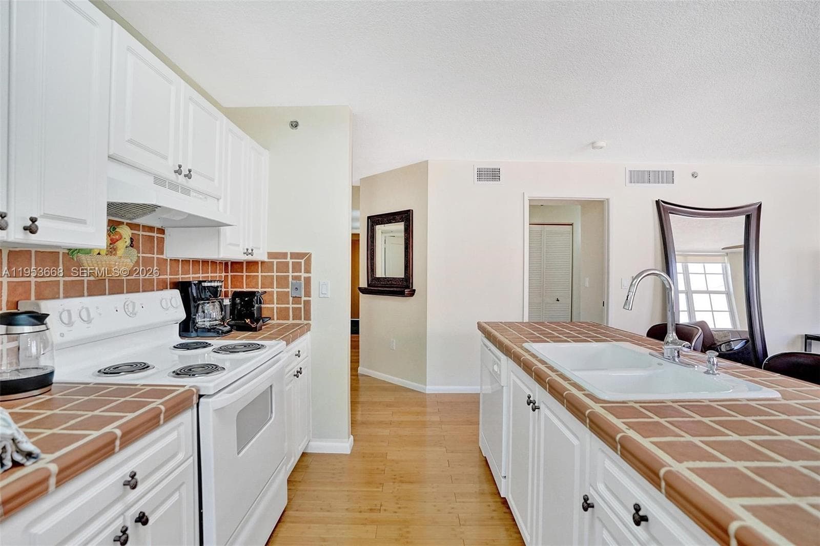 THE YACHT CLUB AT AVENTUR · #3607 in Aventura - Photo 10