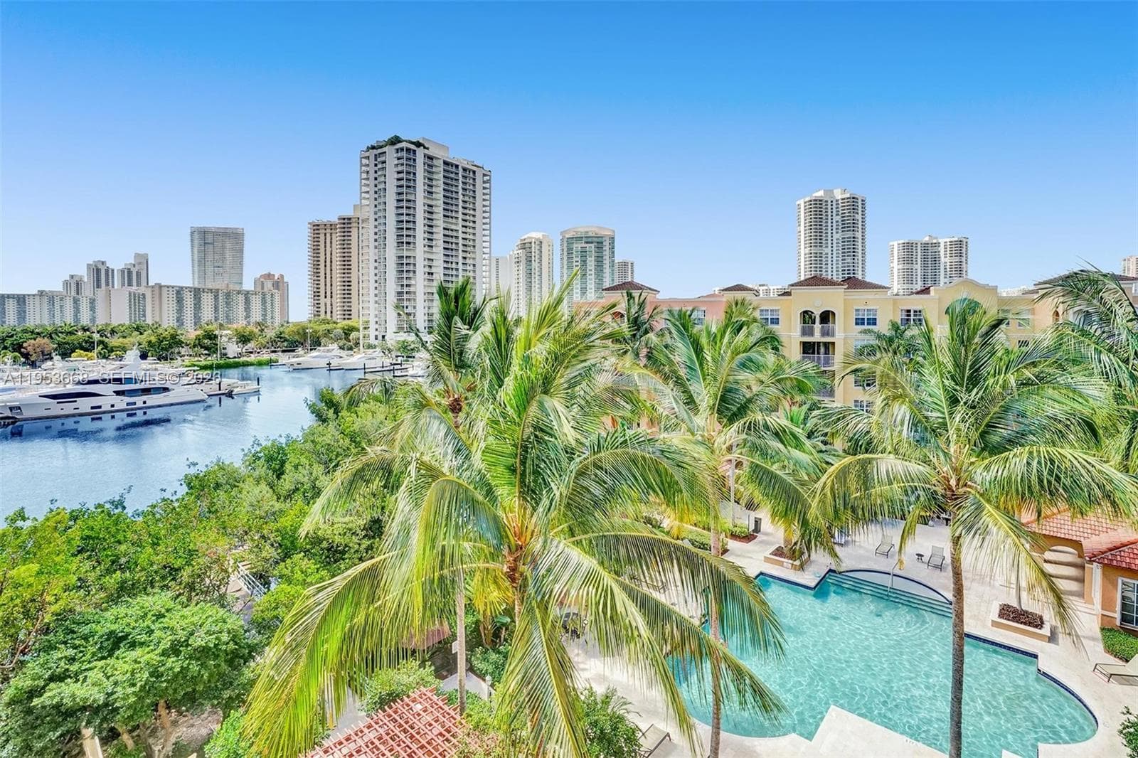 THE YACHT CLUB AT AVENTUR · #3607 in Aventura - Photo 37