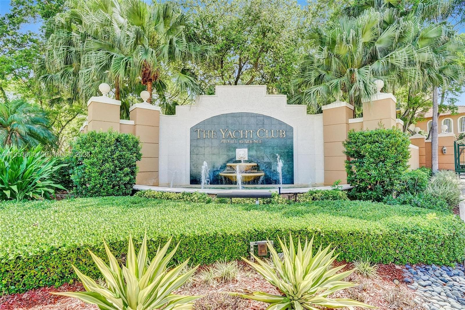 THE YACHT CLUB AT AVENTUR · #3607 in Aventura - Photo 39