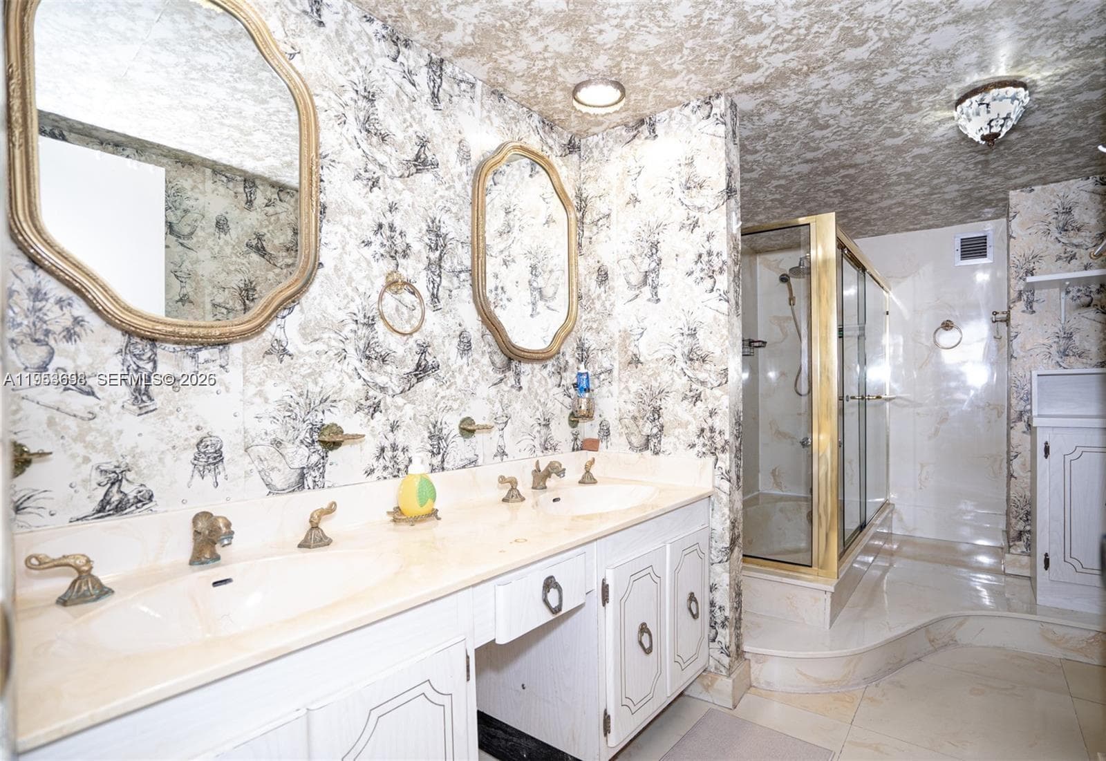 PLAZA TOWERS NORTH CONDO · #1103 in Hallandale Beach - Photo 8