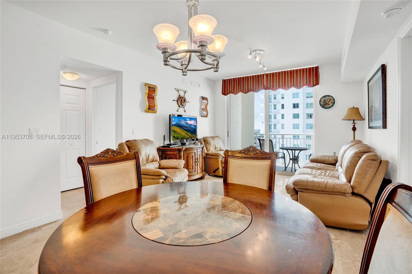 DUO CONDOMINIUM EAST · #1208E in Hallandale Beach - Photo 12