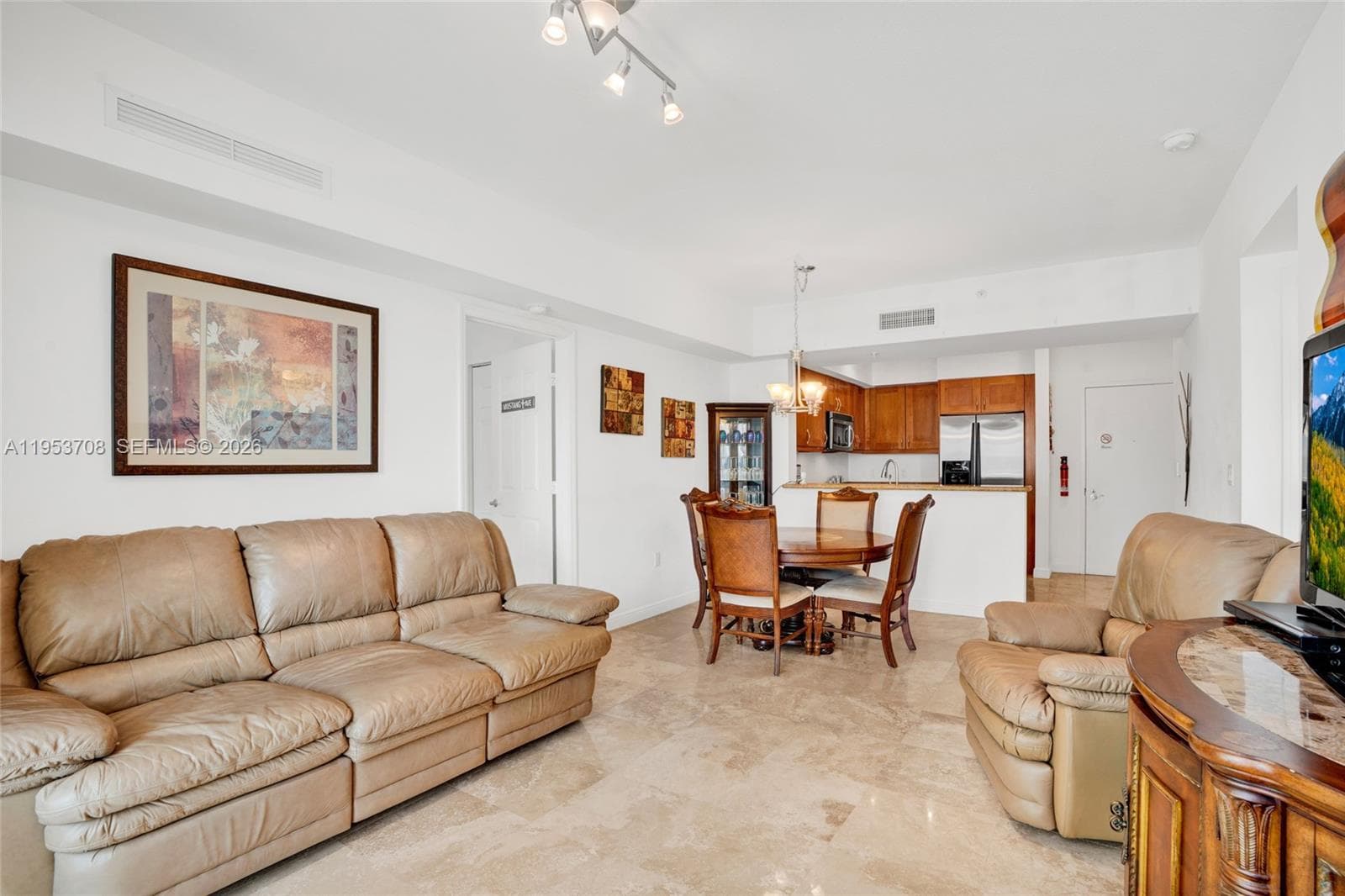 DUO CONDOMINIUM EAST · #1208E in Hallandale Beach - Photo 10