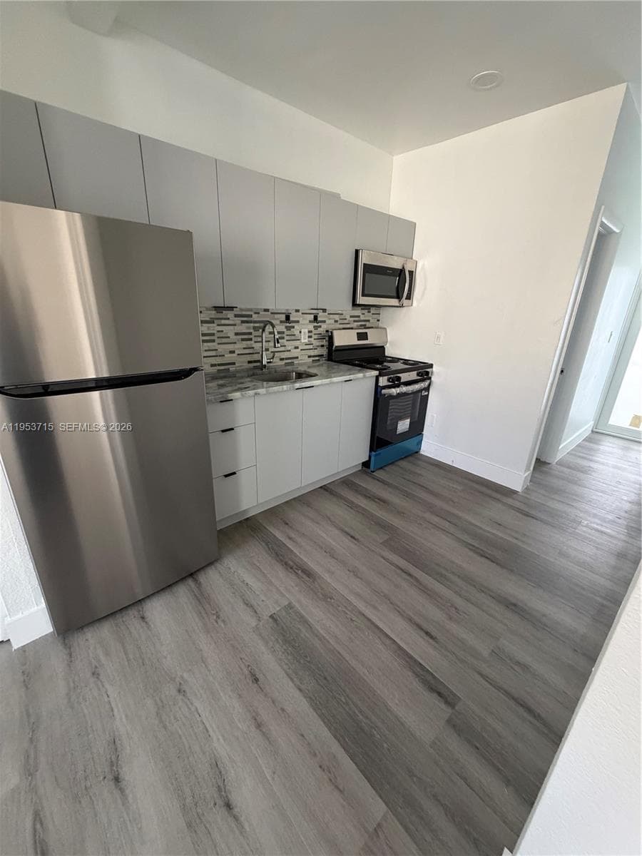 ENCLAVE WATERSIDE VILLAS · #1-5 in Miami Beach - Photo 7