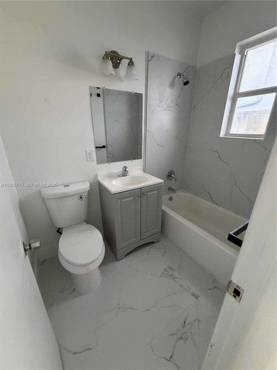 ENCLAVE WATERSIDE VILLAS · #1-5 in Miami Beach - Photo 8