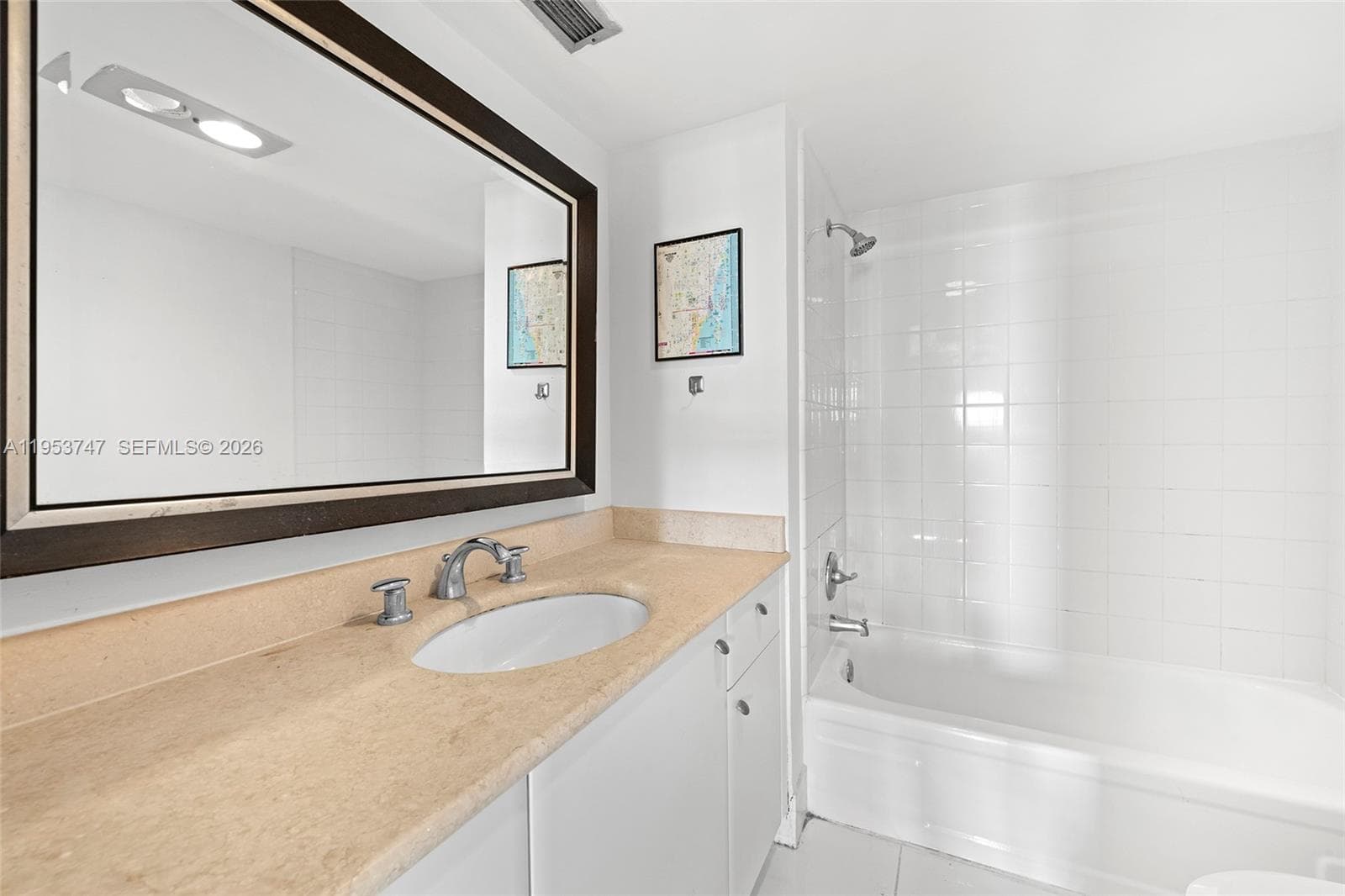COMMODORE PLAZA CONDO · #1911 in Aventura - Photo 17