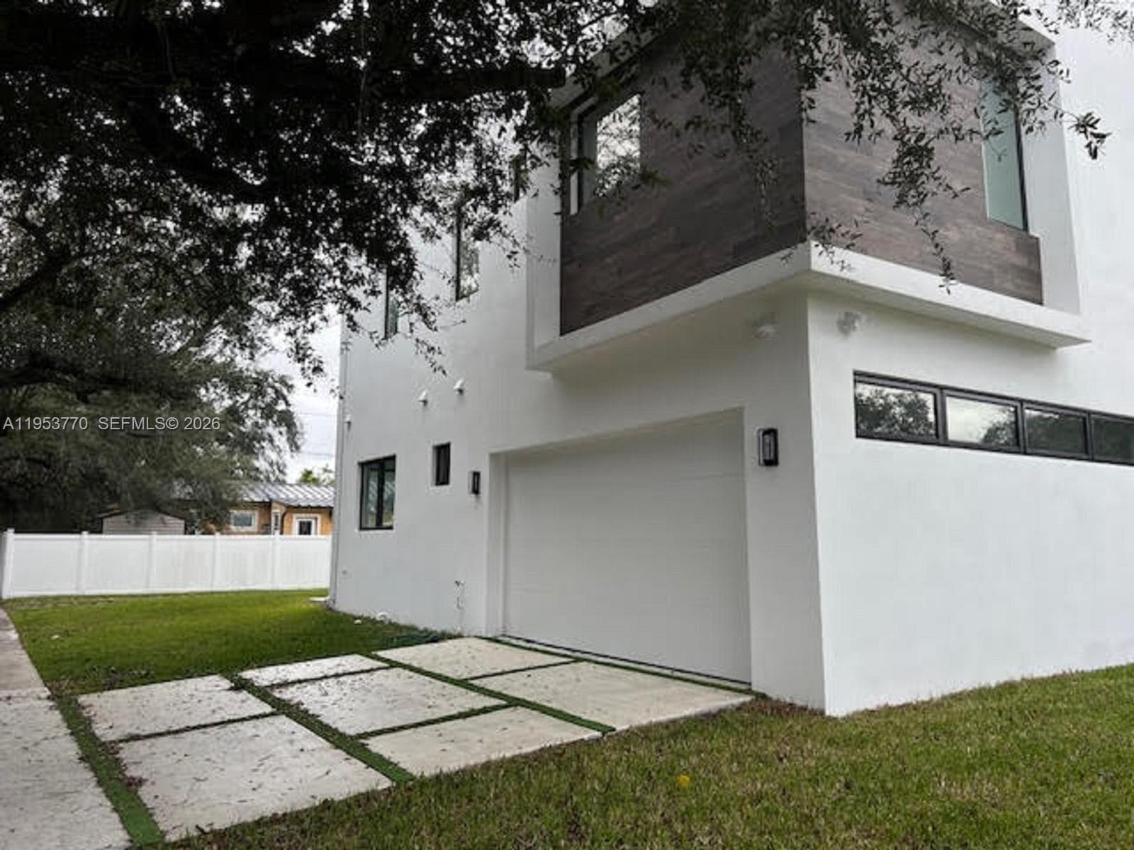 2 Hough Dr photo 3