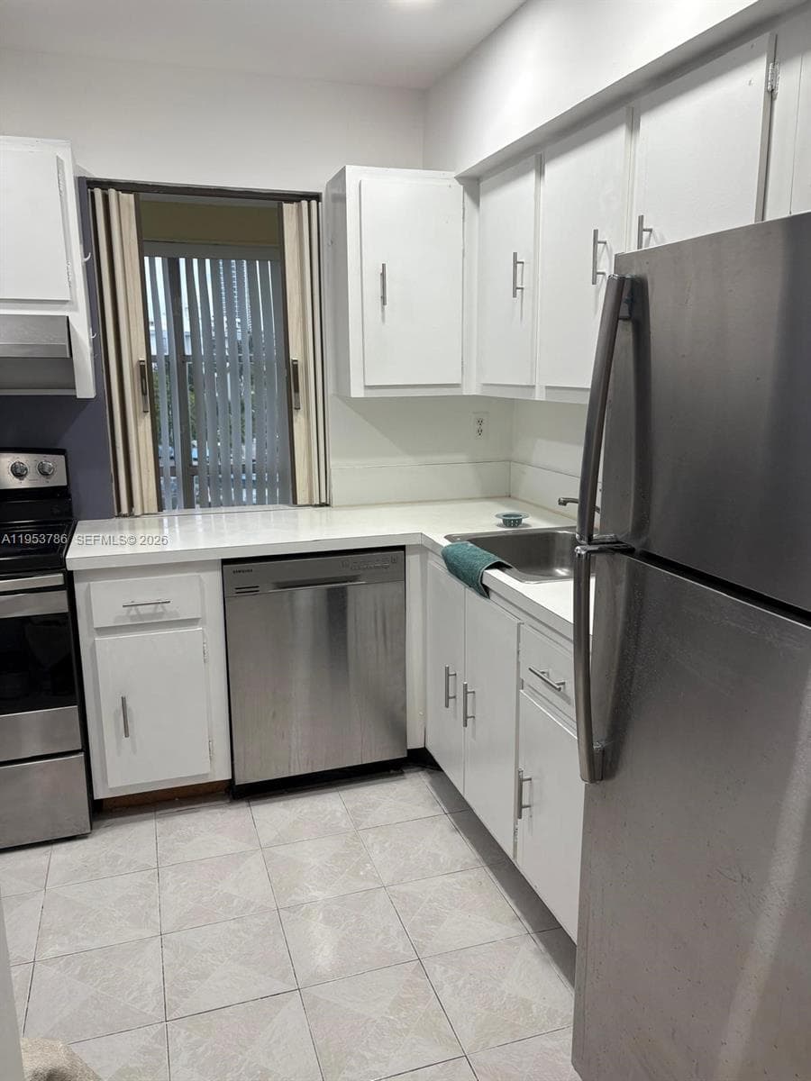 Avila North Condo III · #416 in Sunny Isles Beach - Photo 12