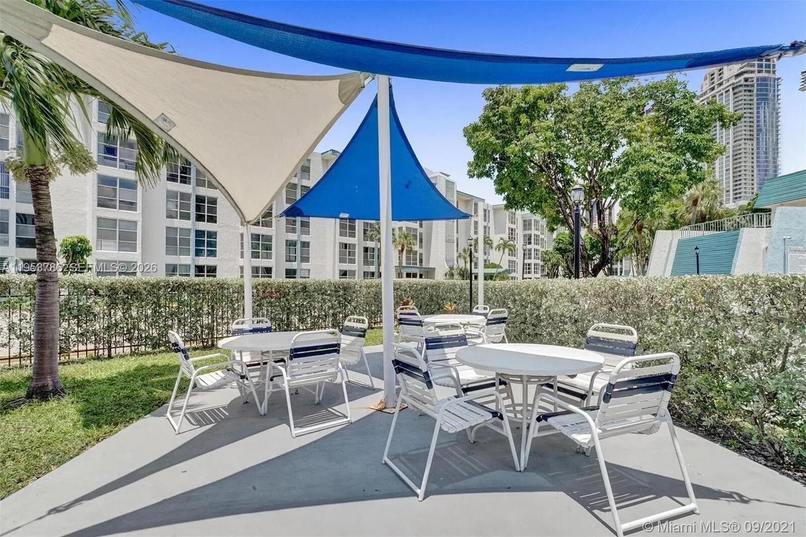 Avila North Condo III · #416 in Sunny Isles Beach - Photo 8