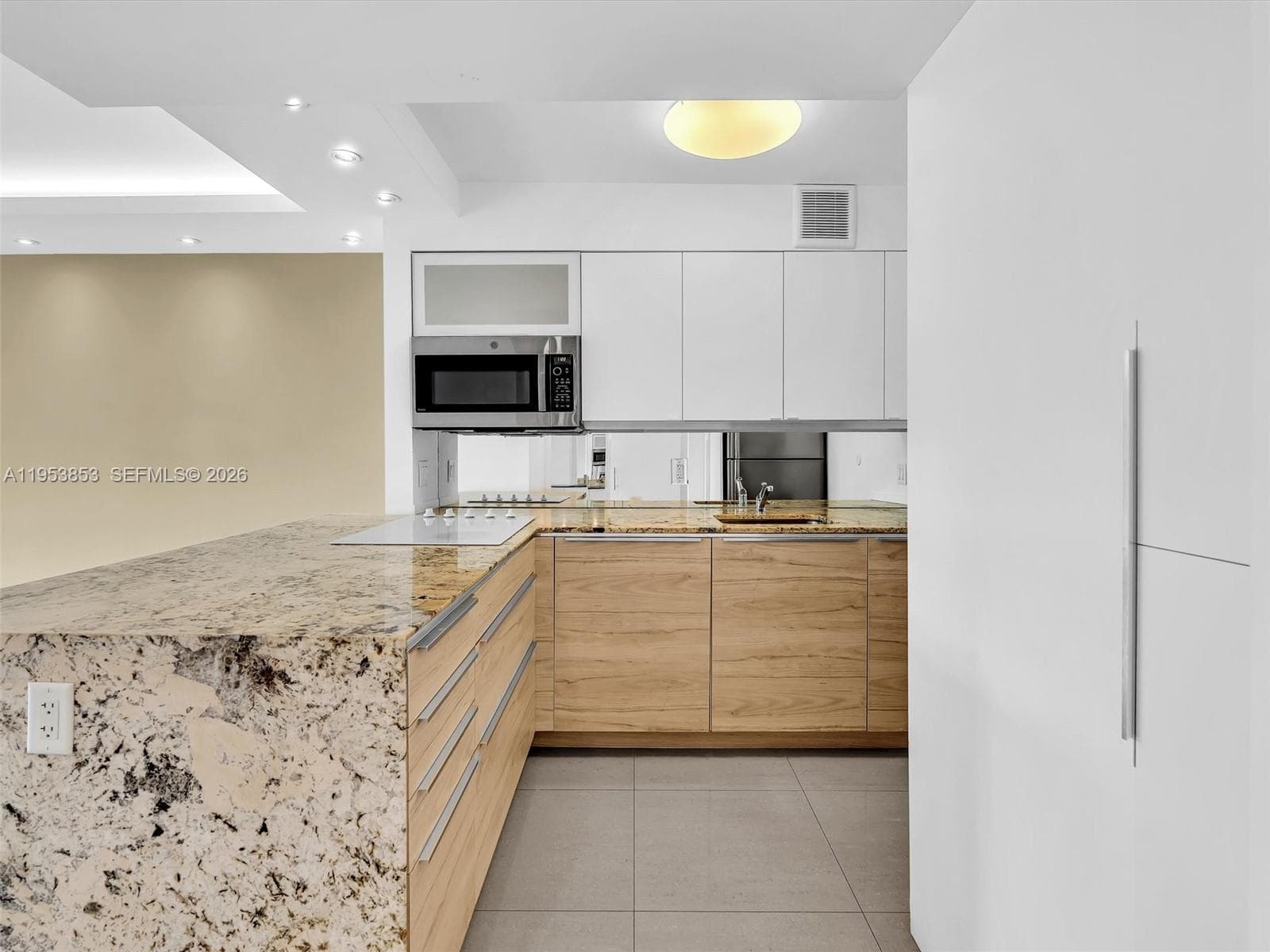 ARLEN HOUSE EAST CONDO · #223 in Sunny Isles Beach - Photo 7