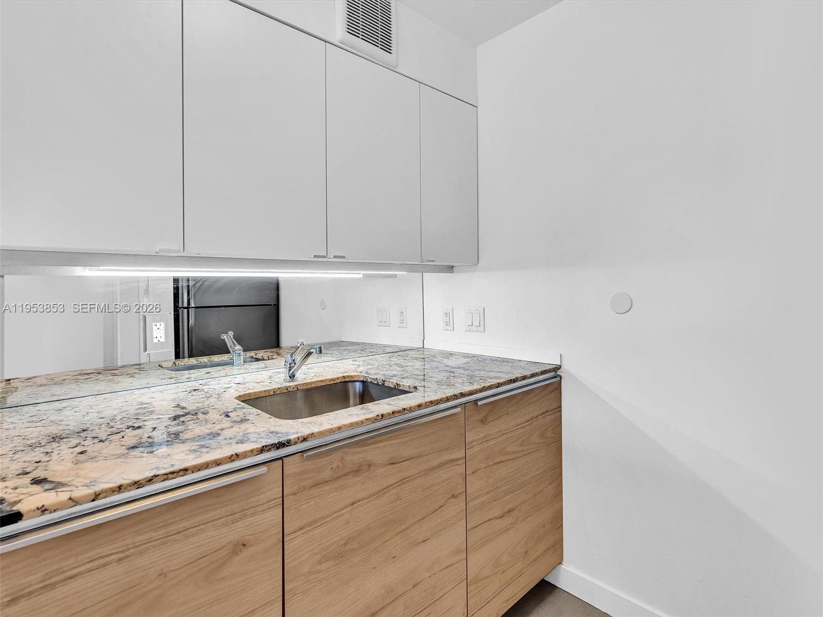 ARLEN HOUSE EAST CONDO · #223 in Sunny Isles Beach - Photo 8