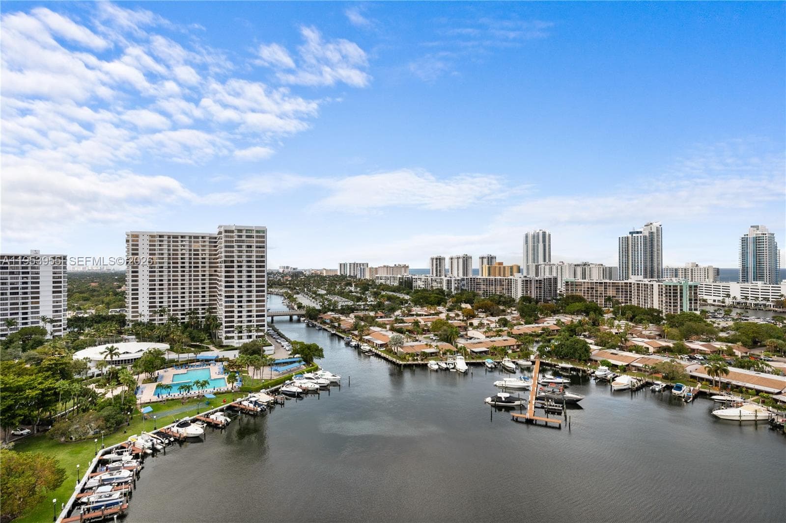 ANCHOR BAY CLUB · #417 in Hallandale Beach - Photo 33