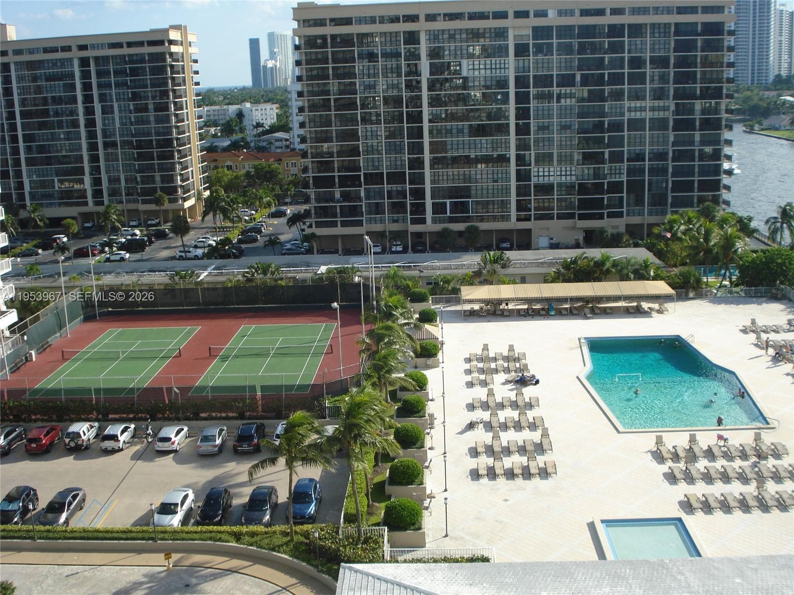 HEMISPHERE CONDO · #10P in Hallandale Beach - Photo 17