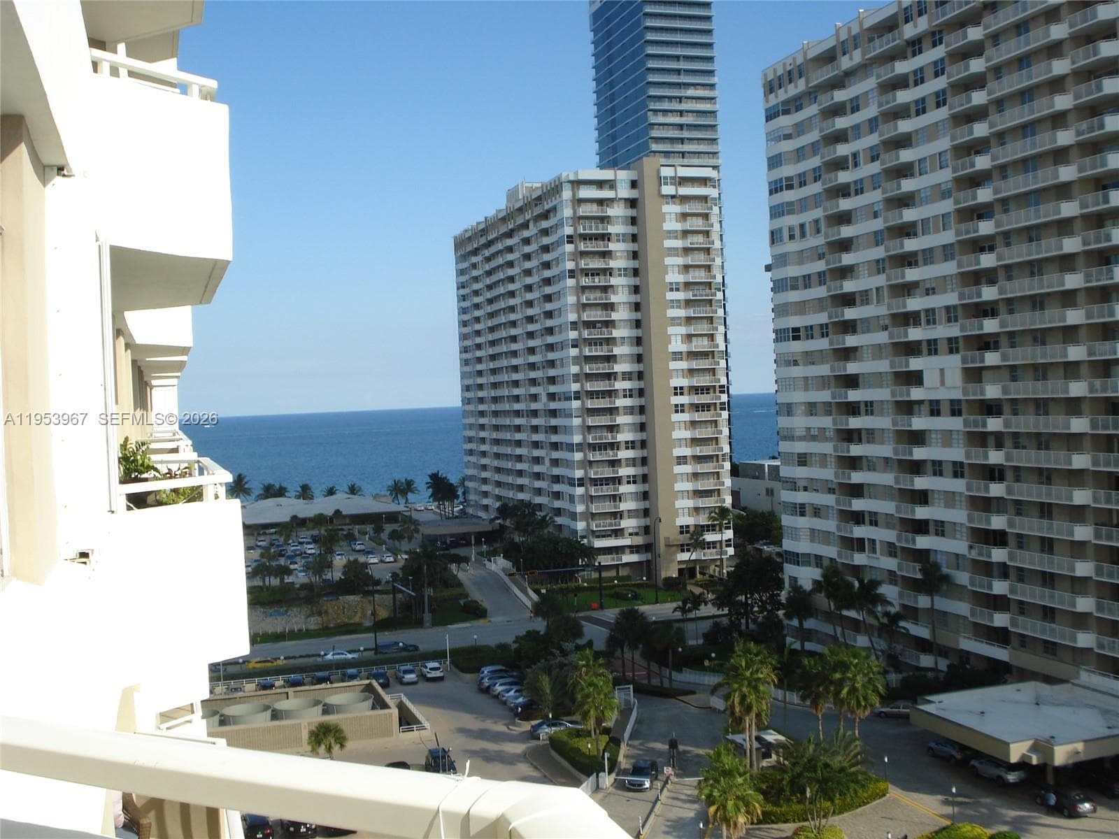 HEMISPHERE CONDO · #10P in Hallandale Beach - Photo 16